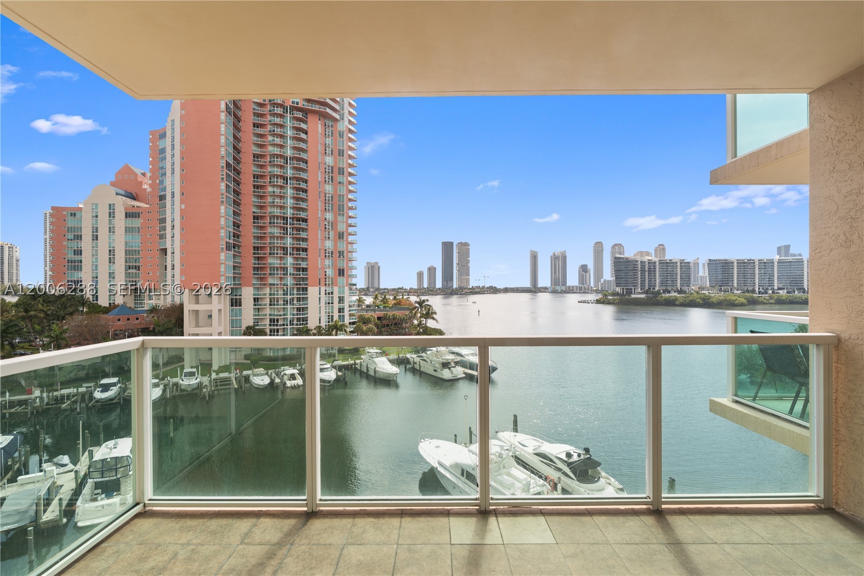 3330 NE 190th St #712, Aventura FL 33180