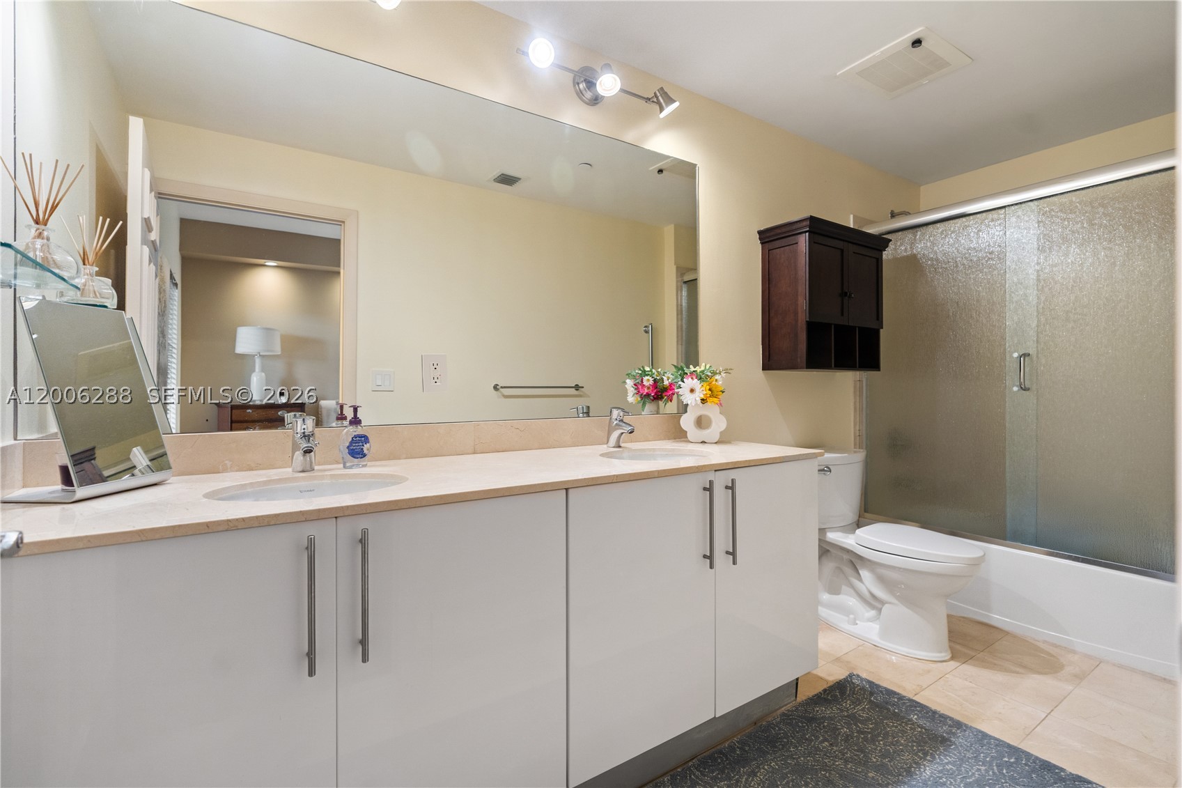 3330 NE 190th St #712, Aventura FL 33180