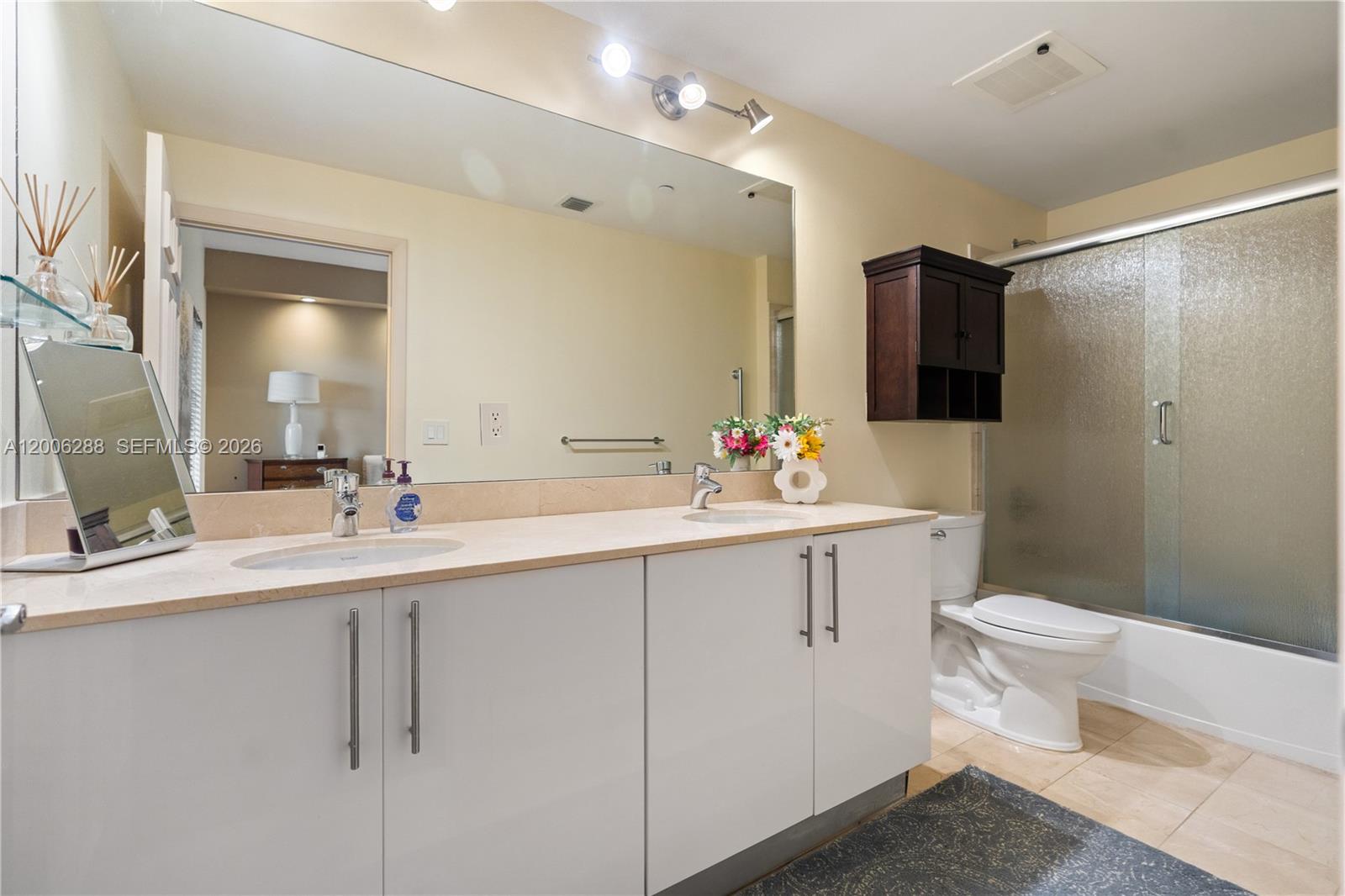 3330 NE 190th St #712, Aventura FL 33180