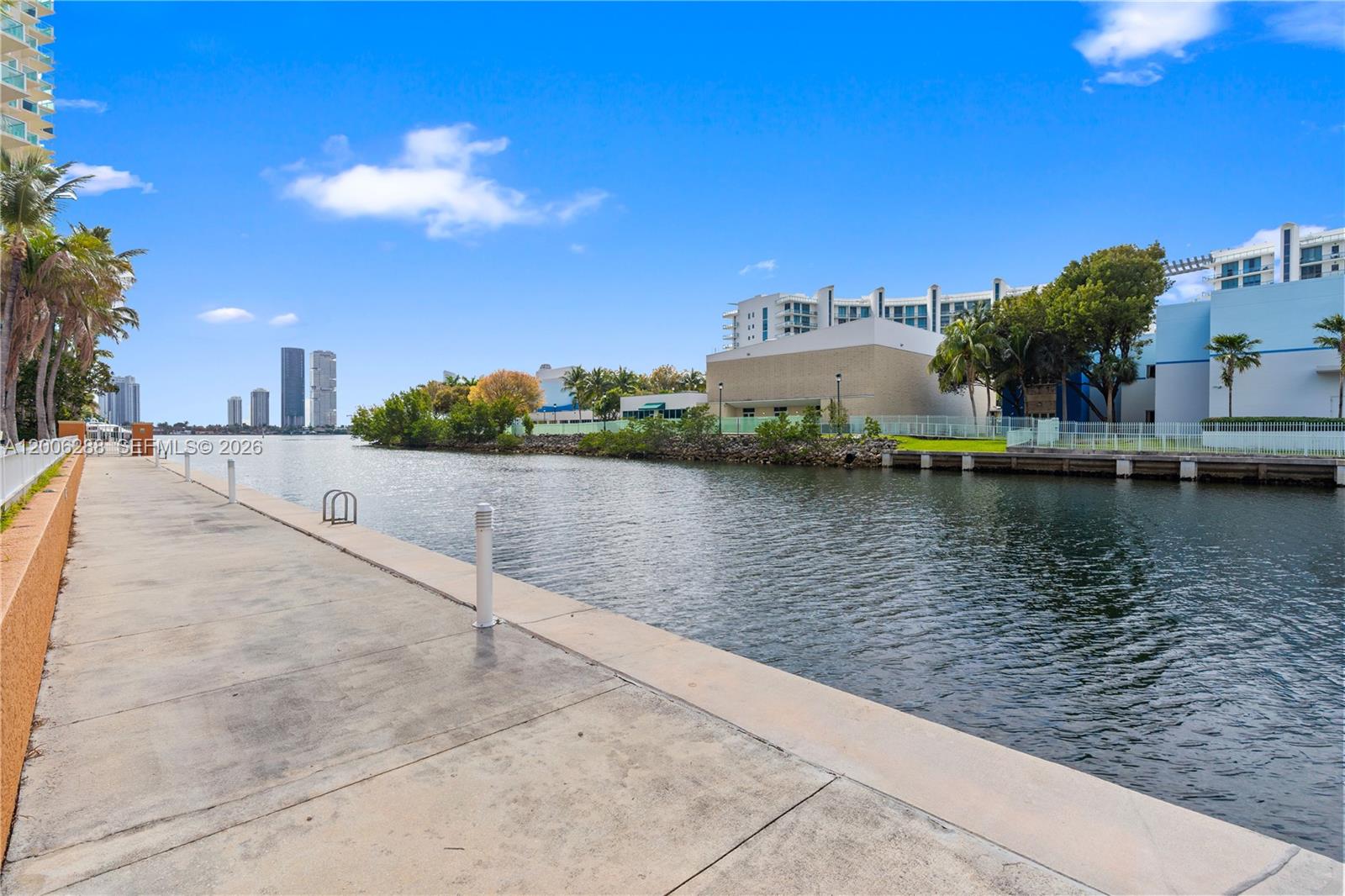 3330 NE 190th St #712, Aventura FL 33180