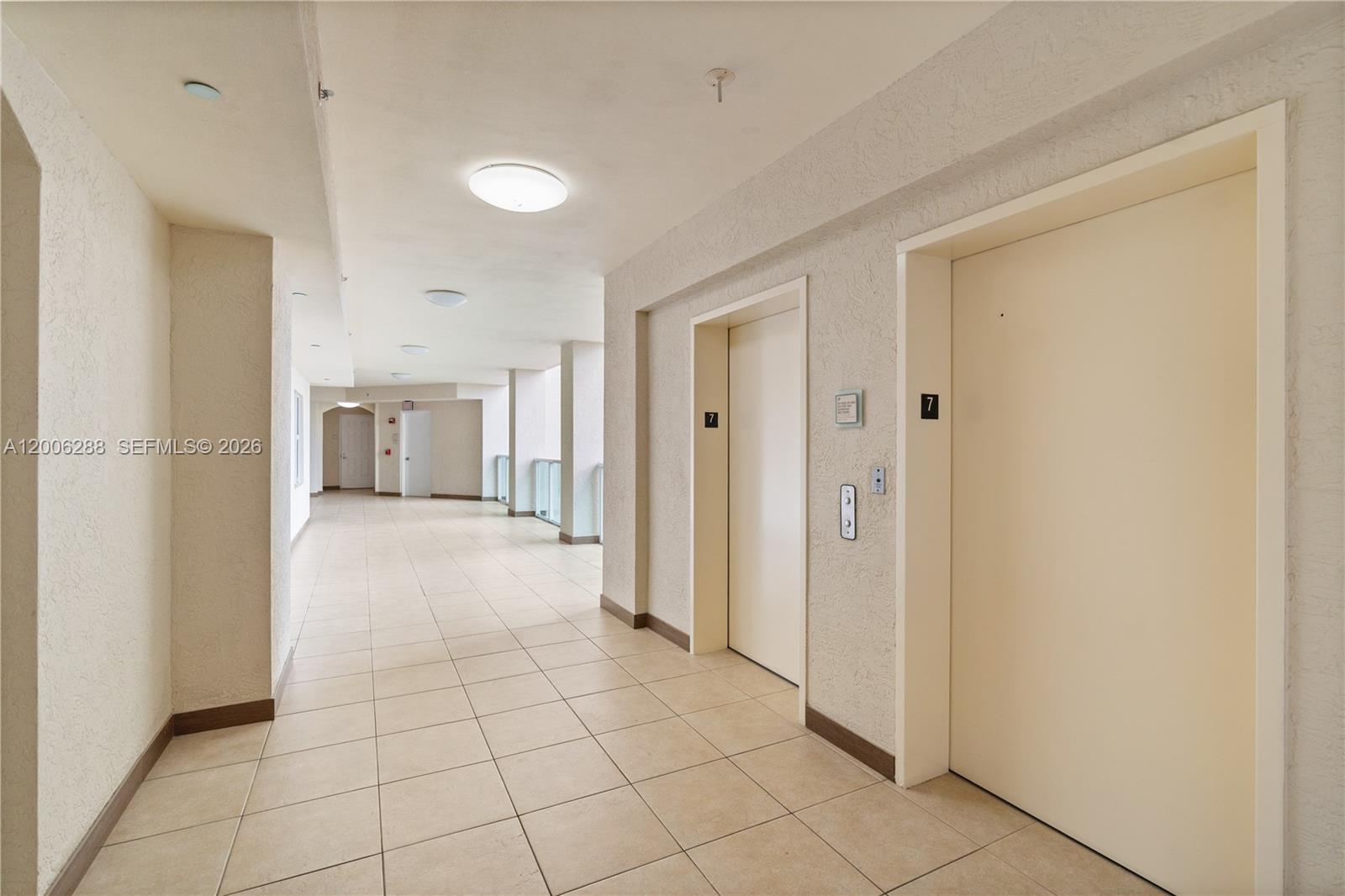 3330 NE 190th St #712, Aventura FL 33180