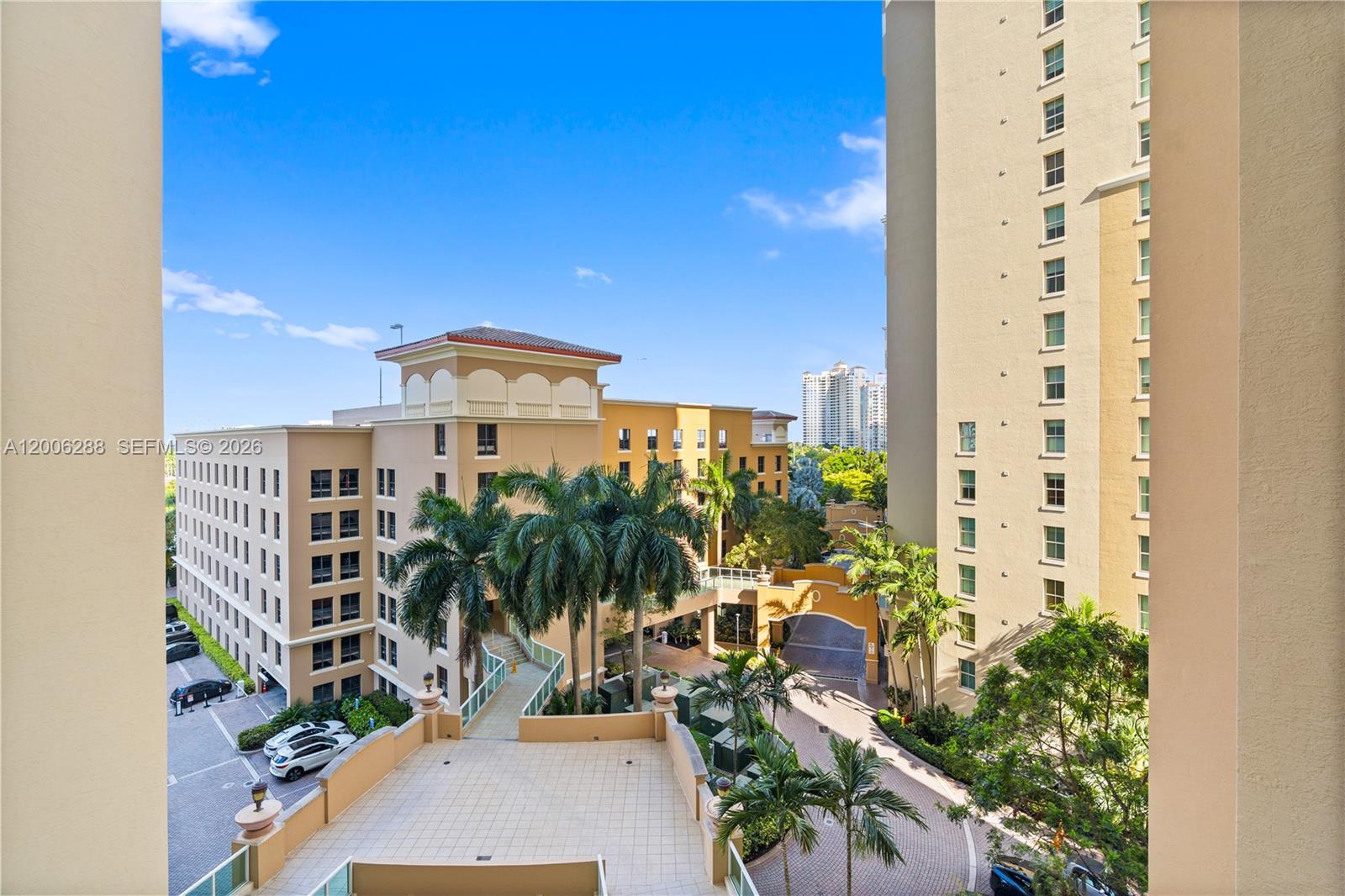 3330 NE 190th St #712, Aventura FL 33180