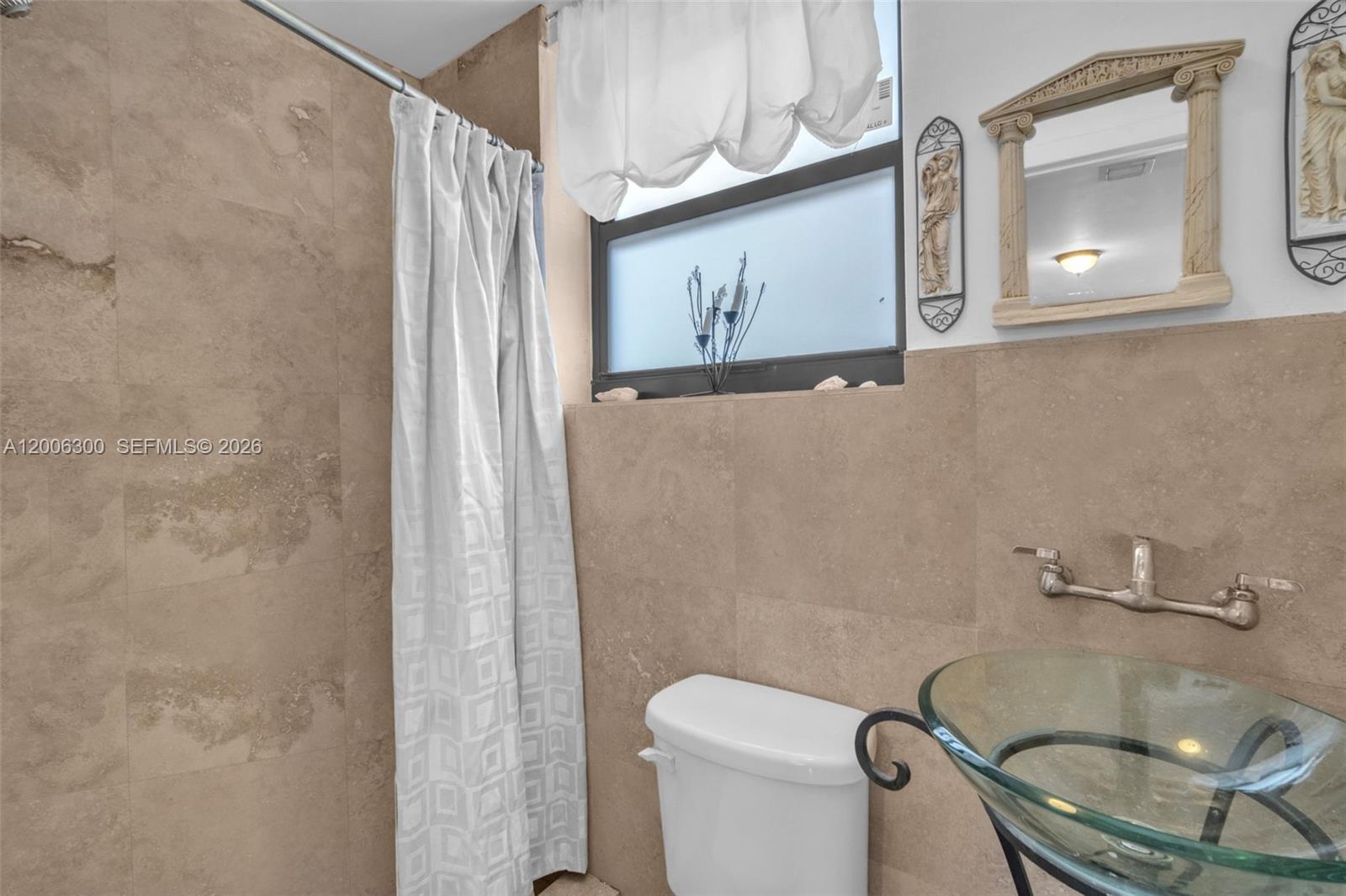 7701 Center Bay Dr, North Bay Village FL 33141