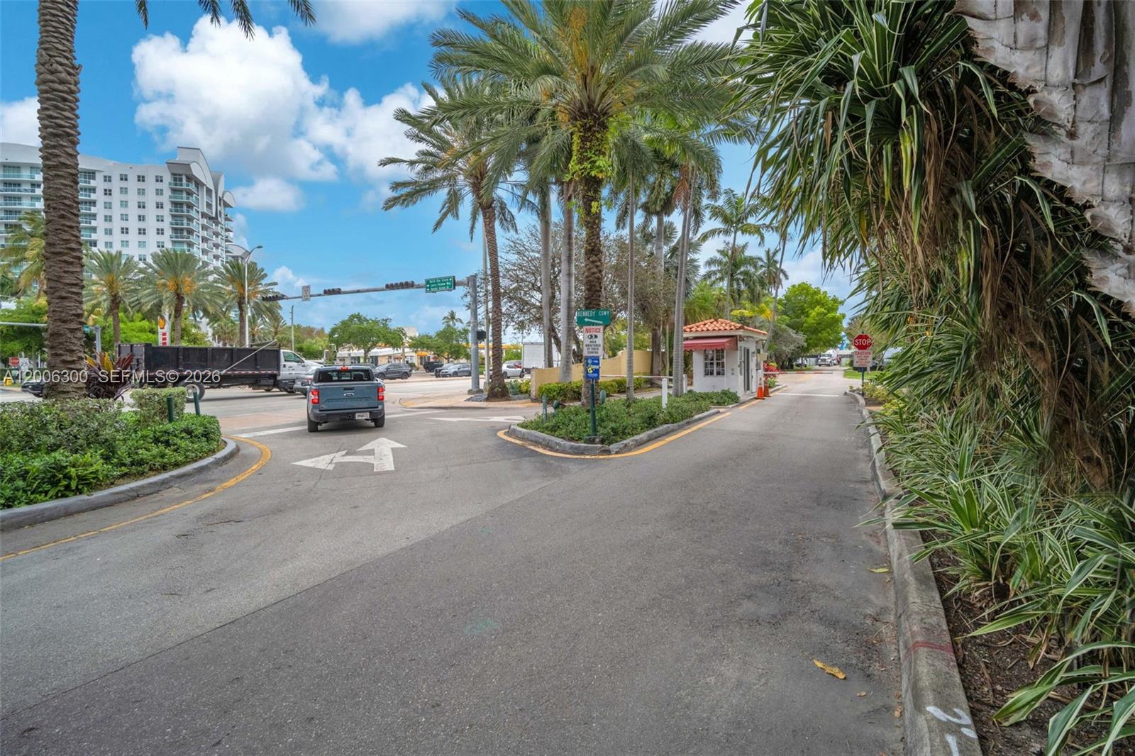 7701 Center Bay Dr, North Bay Village FL 33141