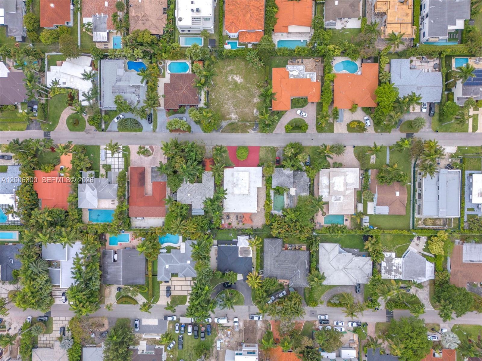 7701 Center Bay Dr, North Bay Village FL 33141