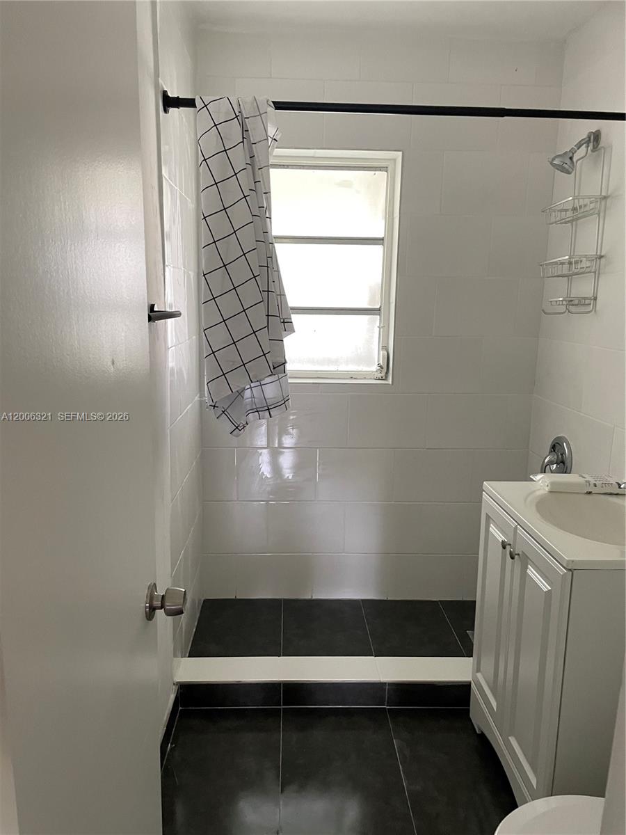 5800 SW 61st St, Miami FL 33143