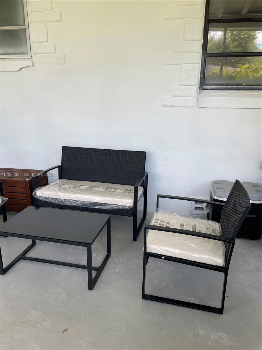 5800 SW 61st St, Miami FL 33143