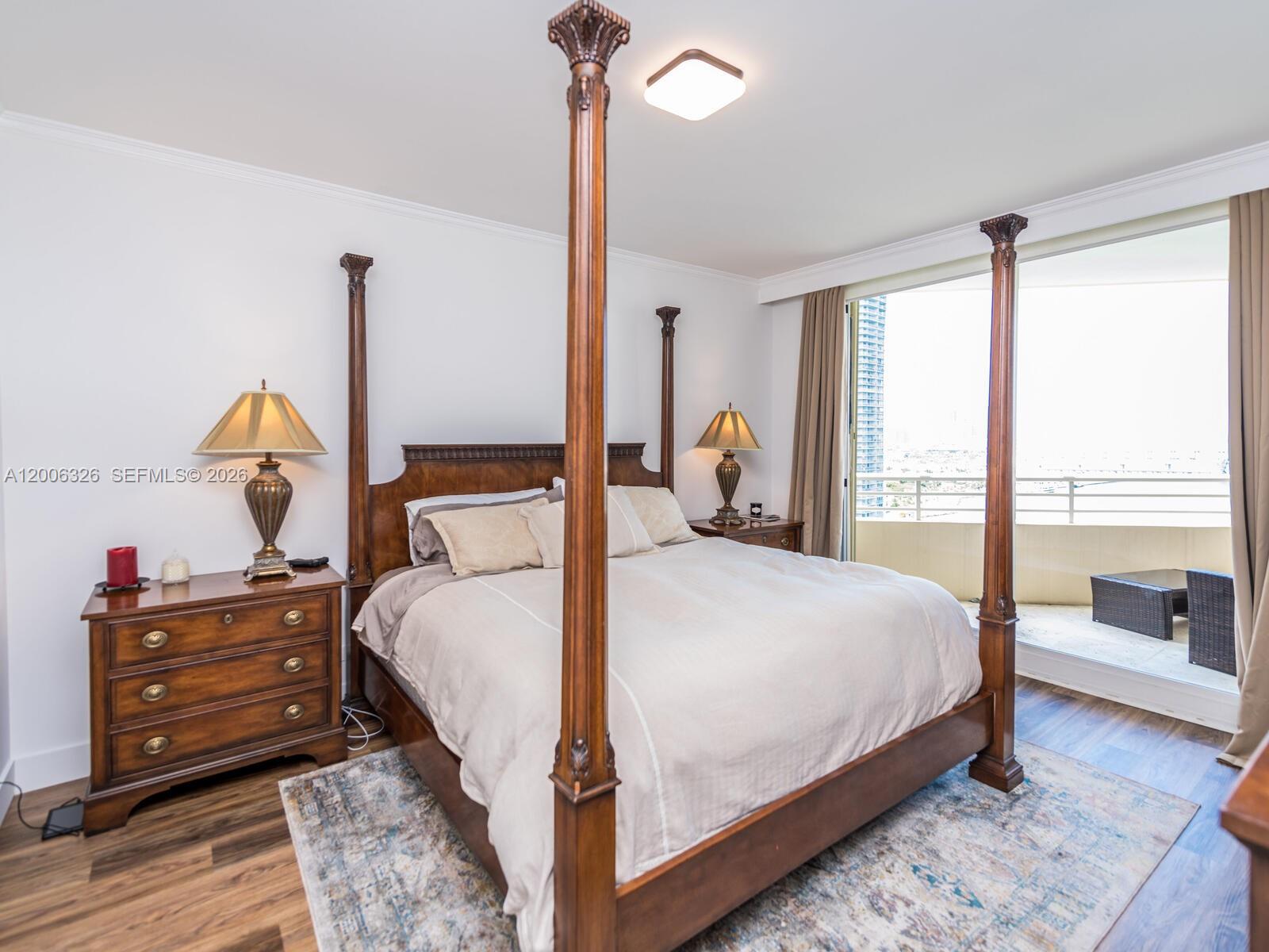 888 Brickell Key Dr #2112, Miami FL 33131