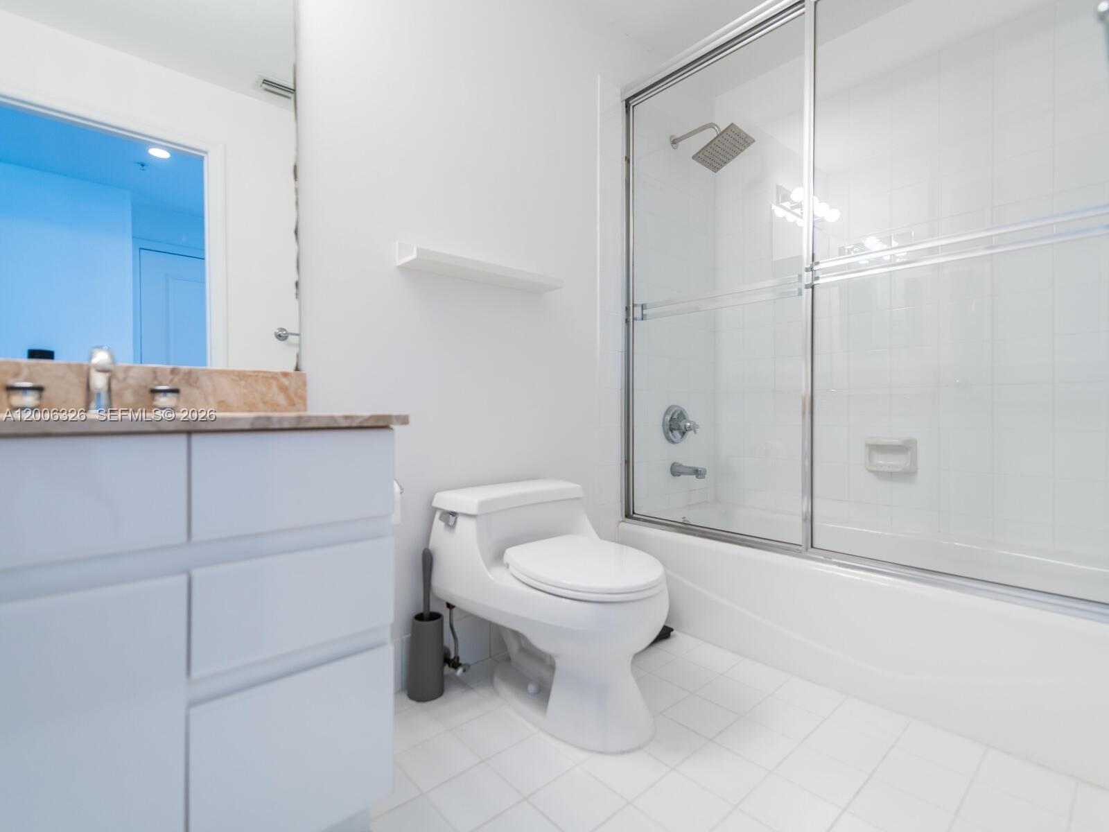 888 Brickell Key Dr #2112, Miami FL 33131