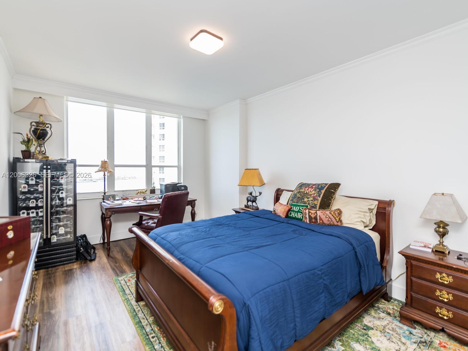 888 Brickell Key Dr #2112, Miami FL 33131