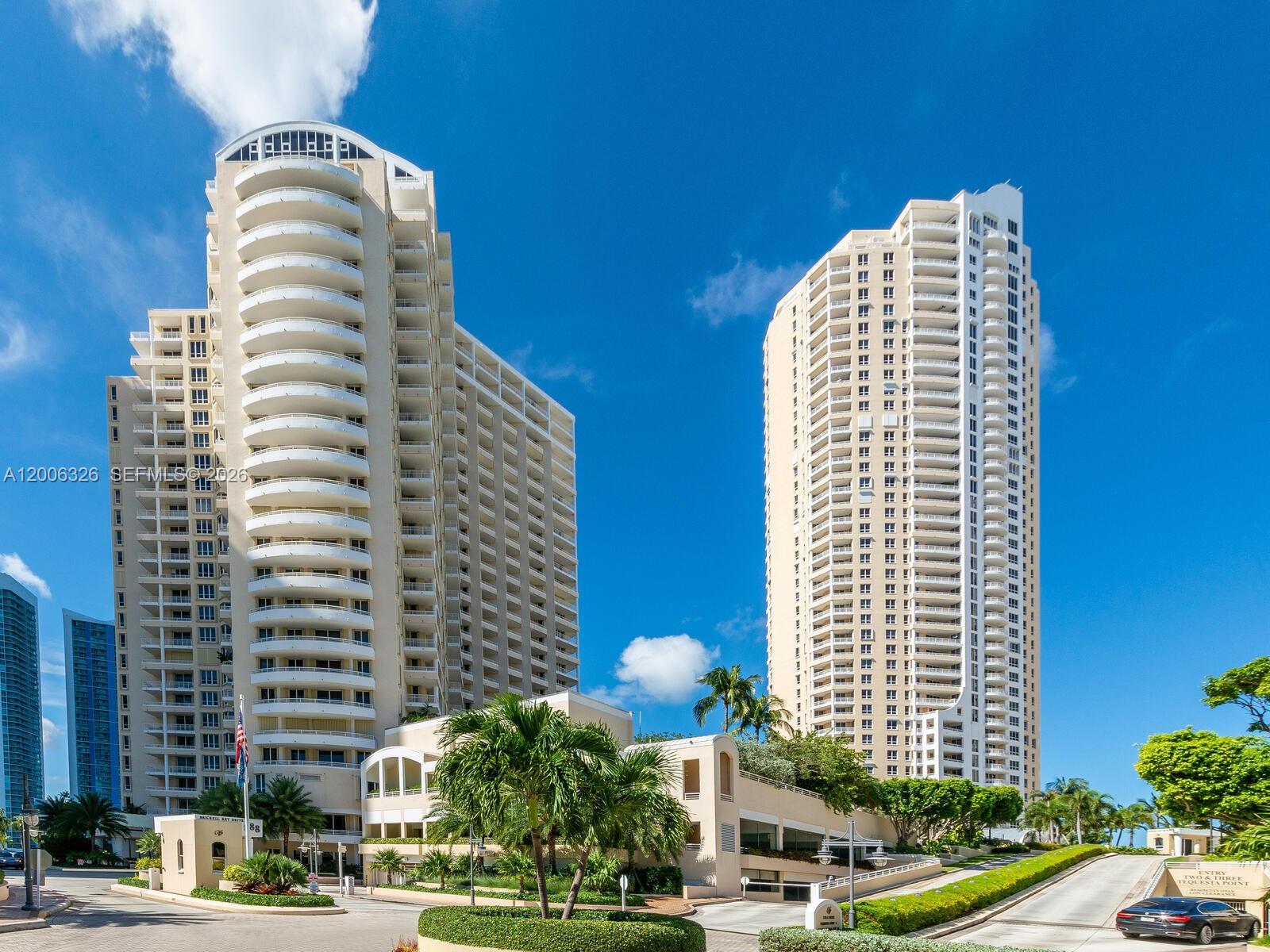 888 Brickell Key Dr #2112, Miami FL 33131