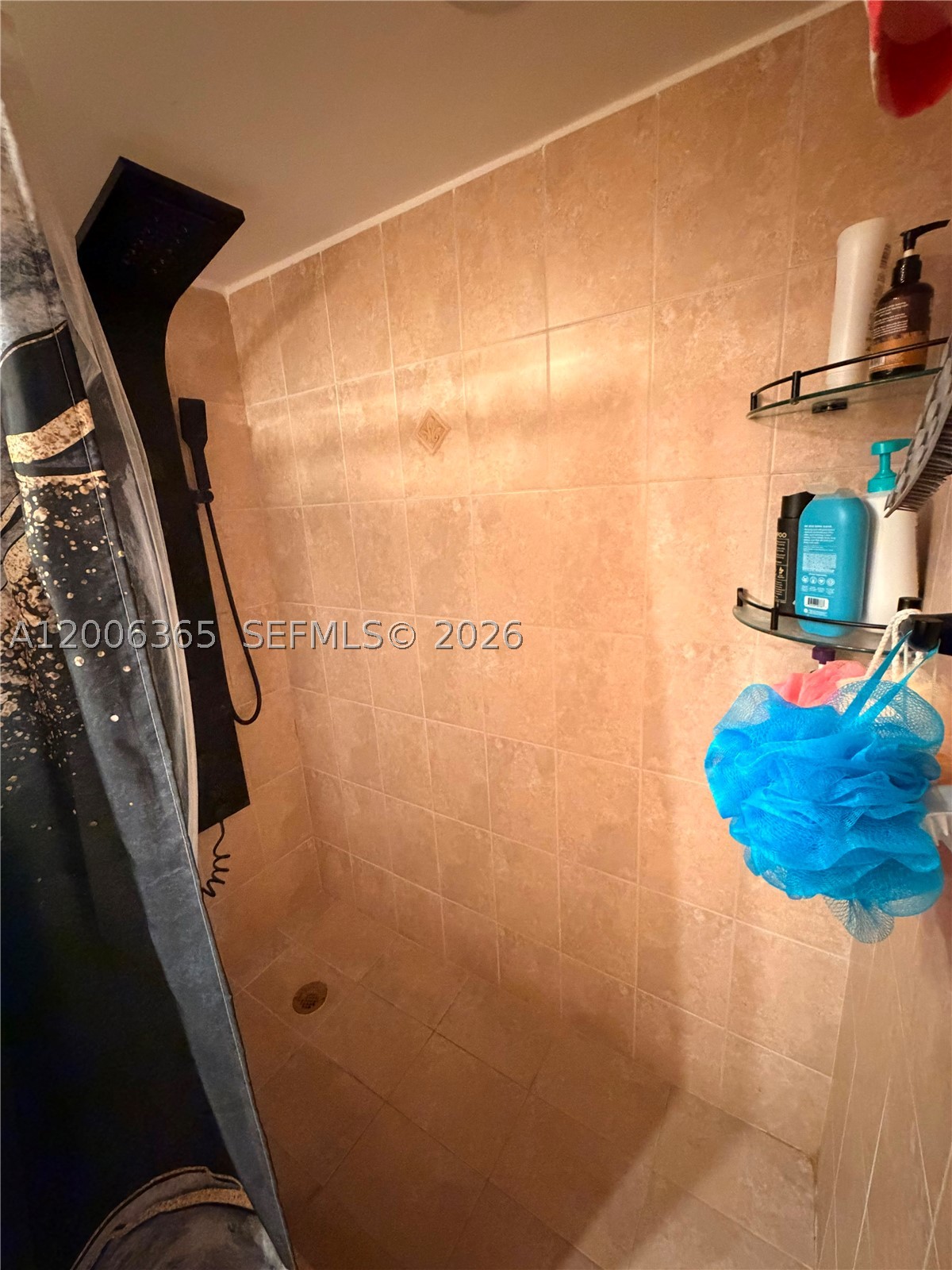 100 Golden Isles Dr #810, Hallandale Beach FL 33009