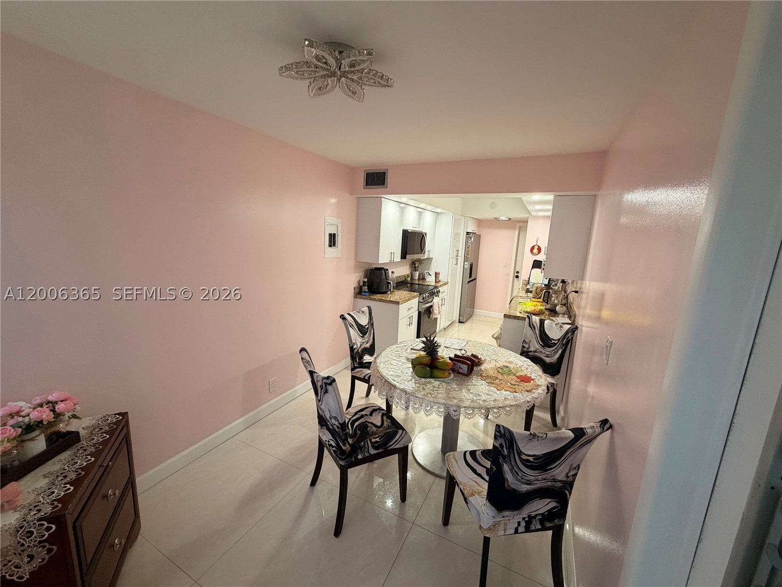 100 Golden Isles Dr #810, Hallandale Beach FL 33009