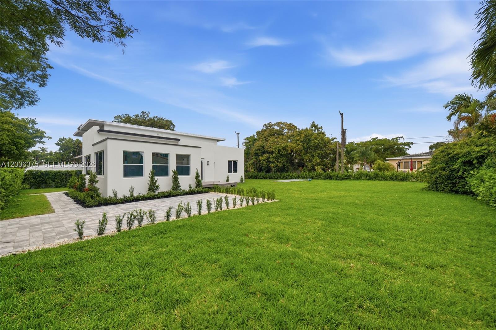 5735 SW 12th St, West Miami FL 33144