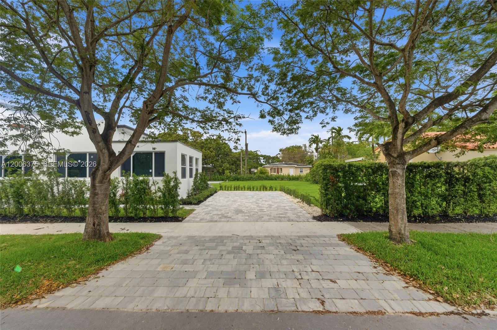 5735 SW 12th St, West Miami FL 33144