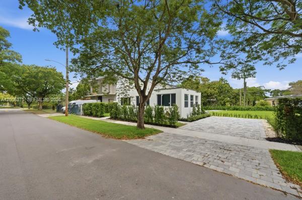 5735 SW 12th St, West Miami FL 33144
