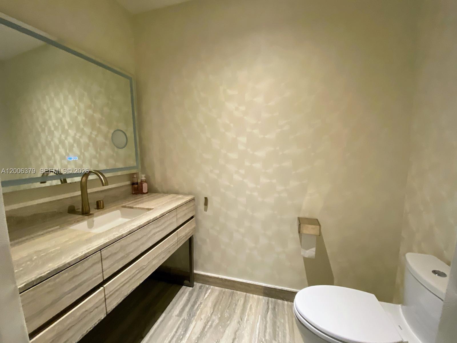18975 Collins Ave #304, Sunny Isles Beach FL 33160