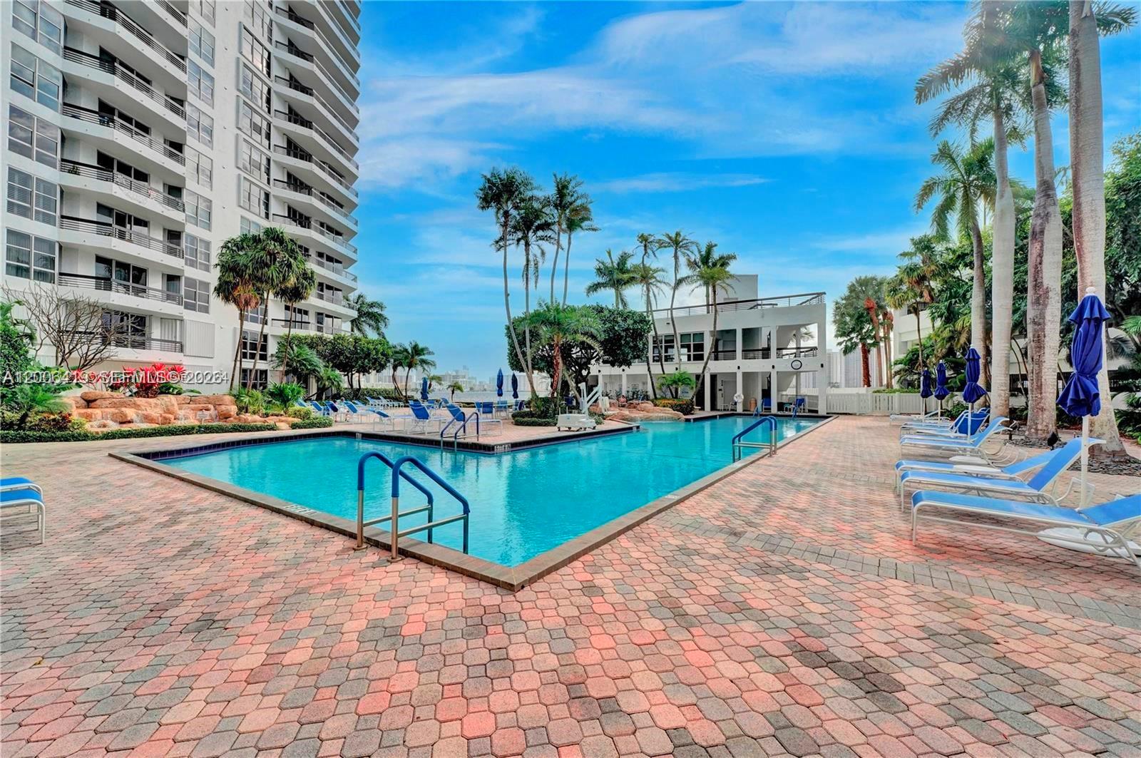 3600 Mystic Pointe Dr #511, Aventura FL 33180