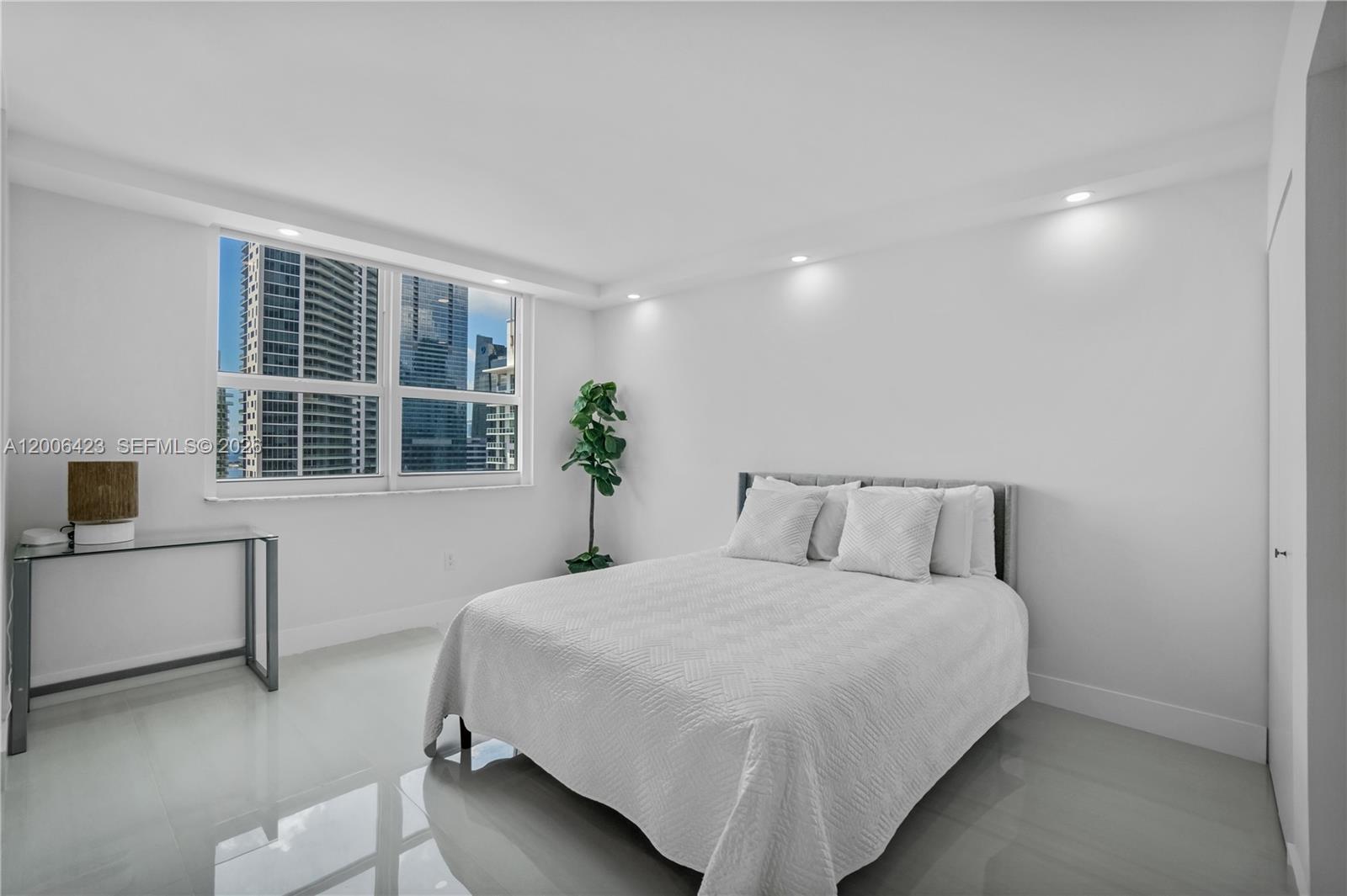 1155 Brickell Bay Dr #2003, Miami FL 33131