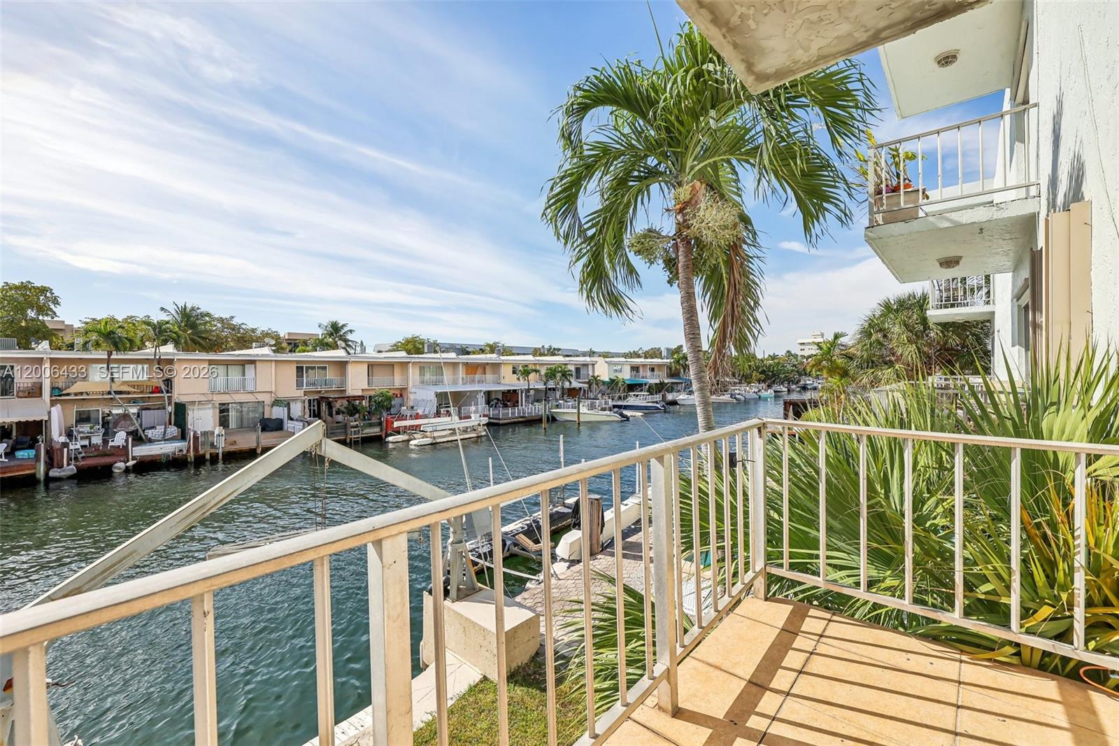 3862 NE 171st St #E, North Miami Beach FL 33160