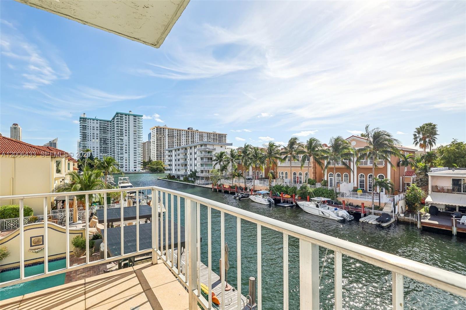 3862 NE 171st St #E, North Miami Beach FL 33160