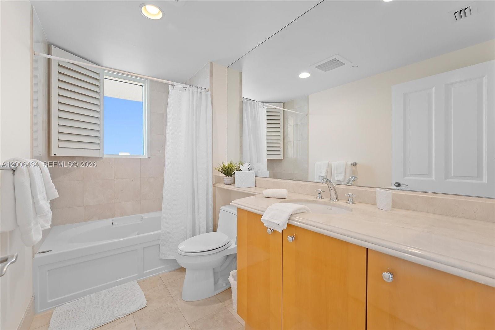 17875 Collins Ave #2702, Sunny Isles Beach FL 33160