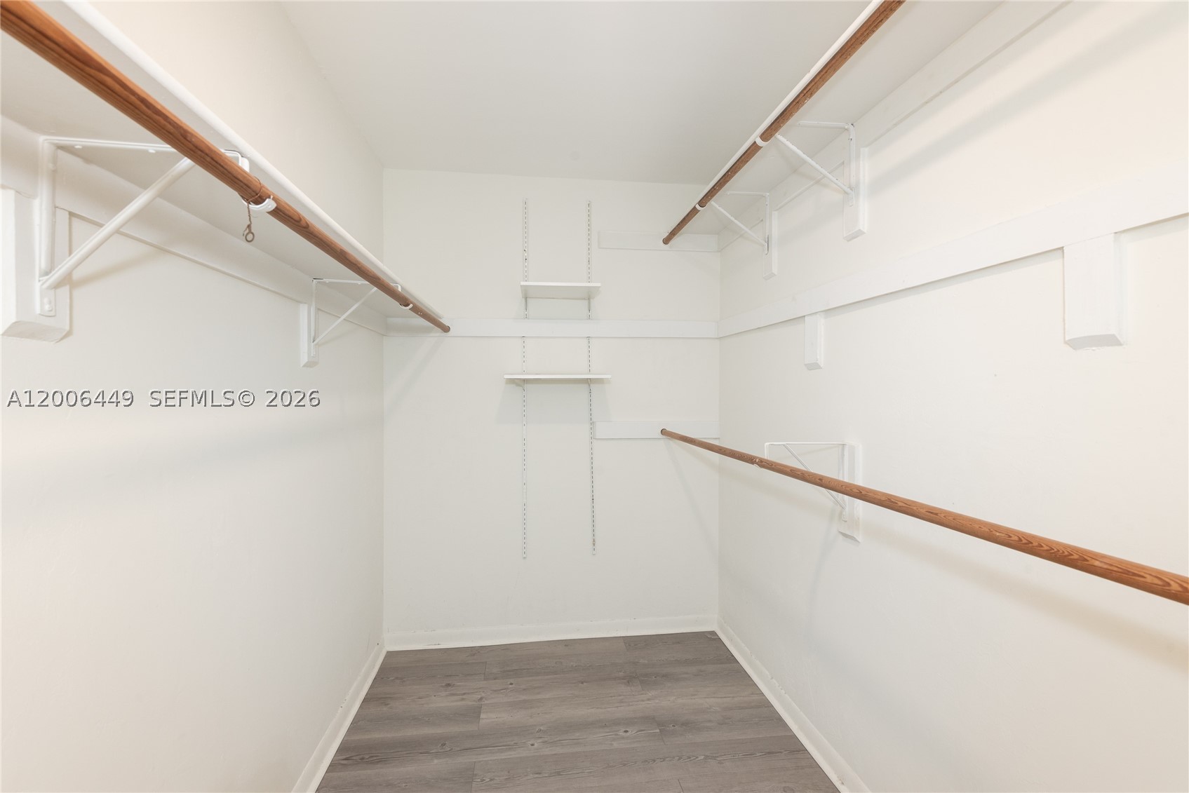 600 Grapetree Dr #8FS, Key Biscayne FL 33149