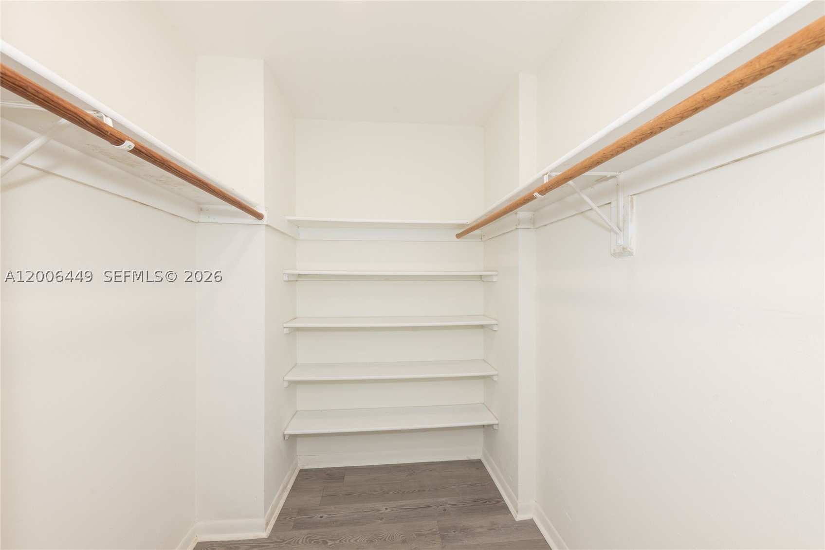 600 Grapetree Dr #8FS, Key Biscayne FL 33149