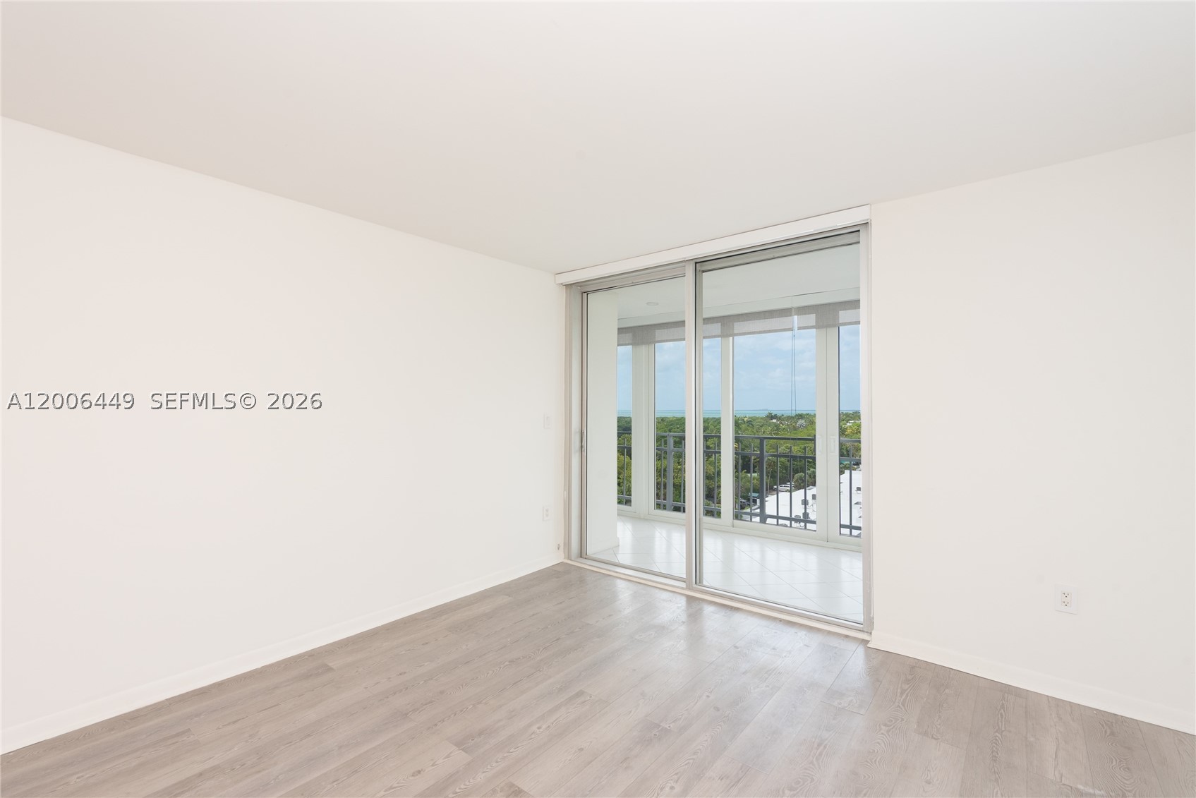 600 Grapetree Dr #8FS, Key Biscayne FL 33149