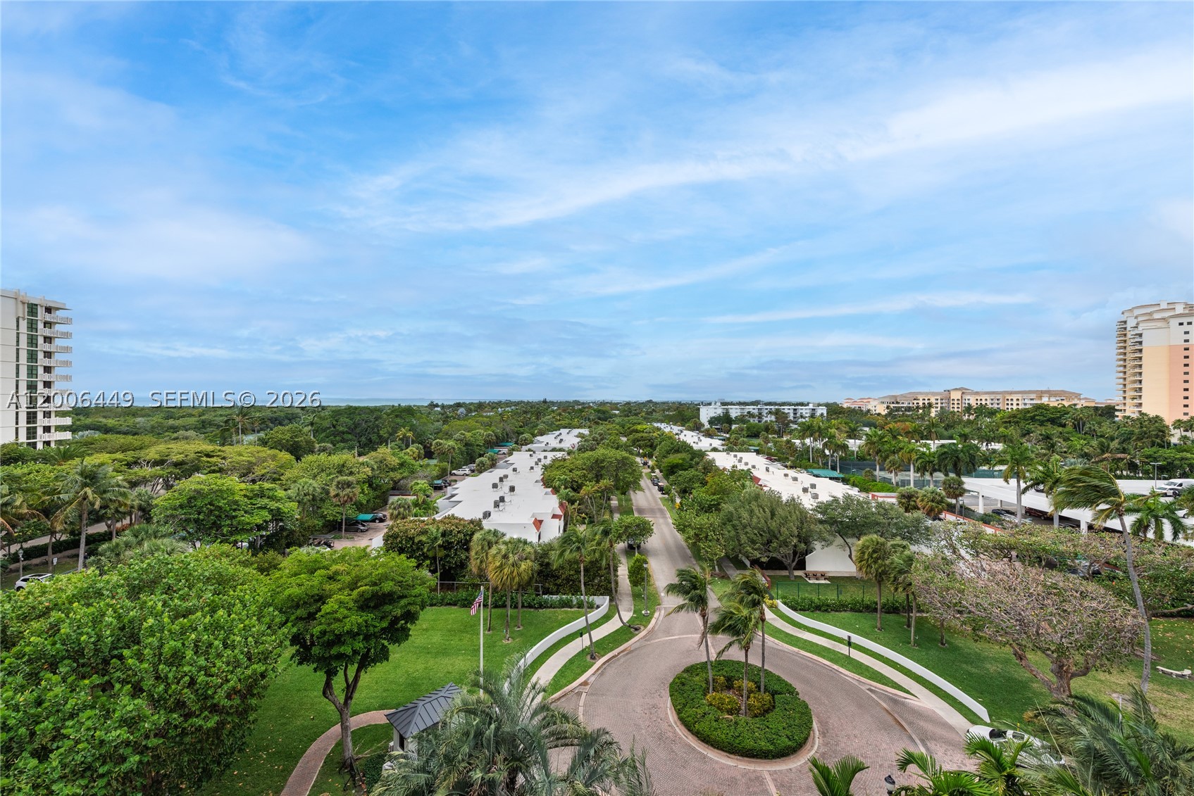 600 Grapetree Dr #8FS, Key Biscayne FL 33149