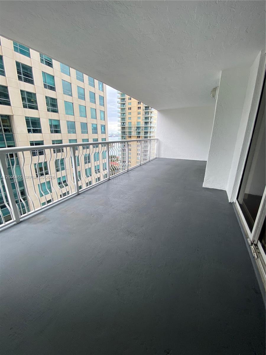 1200 Brickell Bay Dr #1914, Miami FL 33131