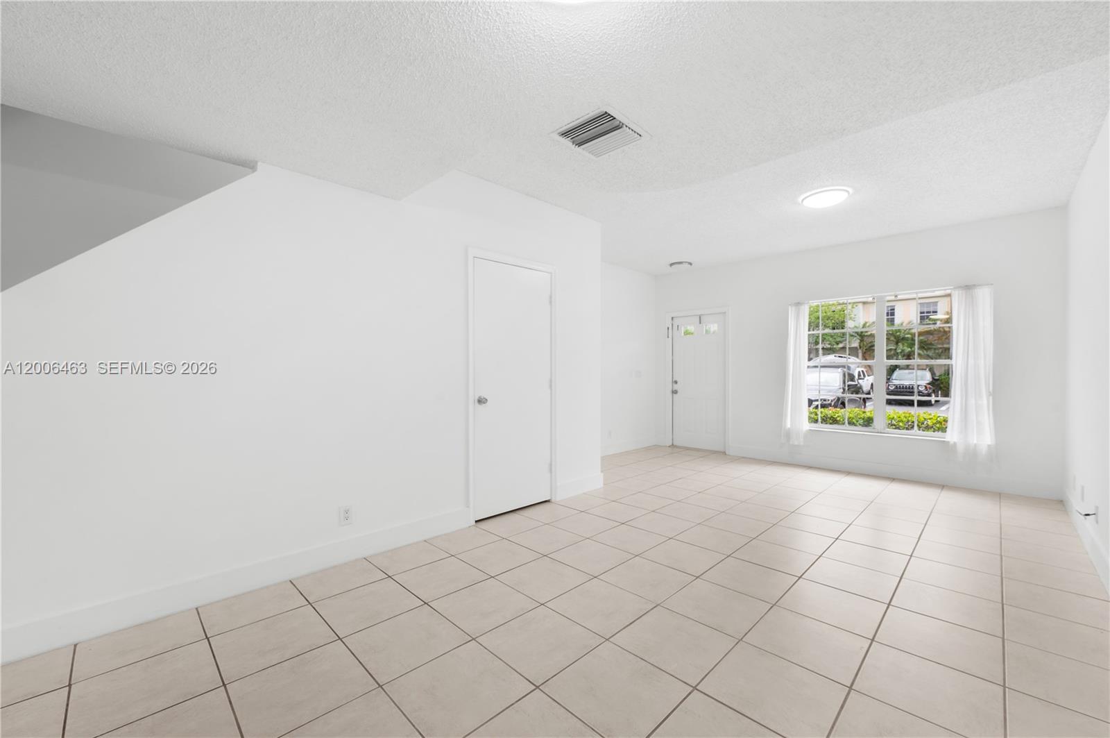 40 Simonton Cir #40, Weston FL 33326