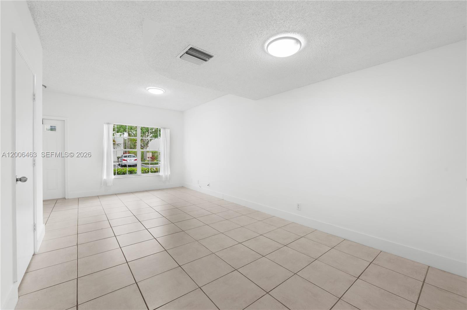 40 Simonton Cir #40, Weston FL 33326
