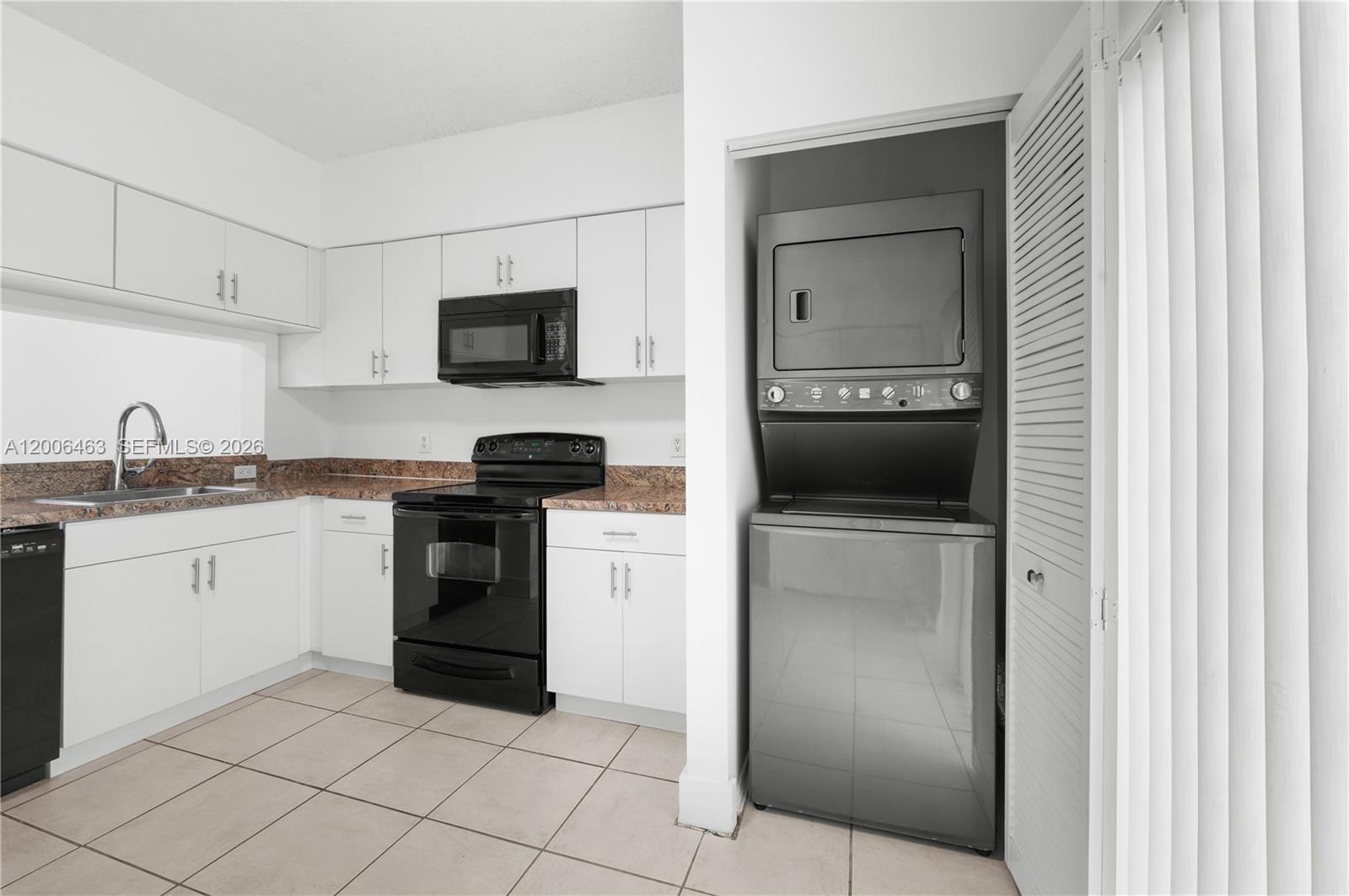 40 Simonton Cir #40, Weston FL 33326