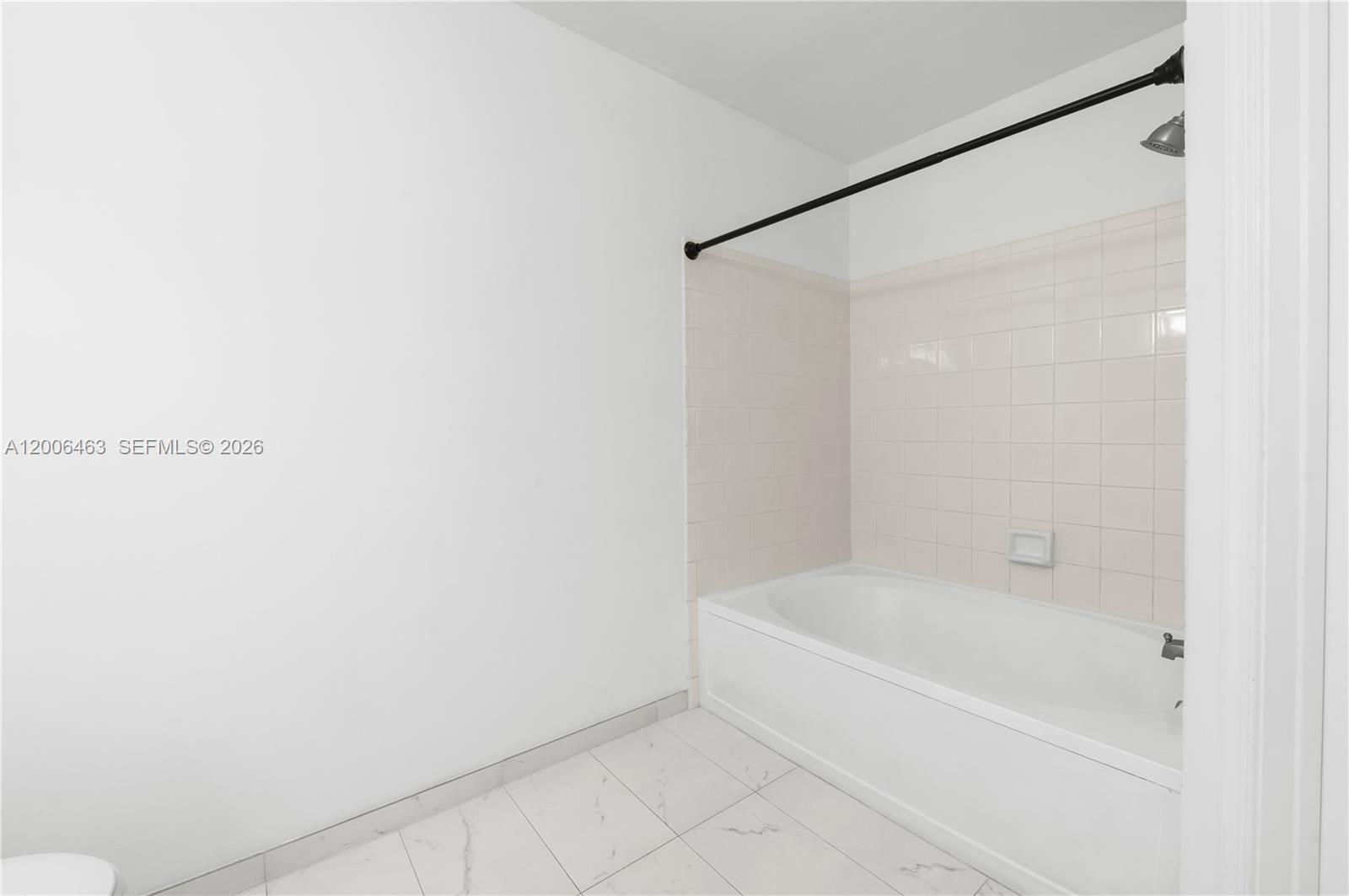 40 Simonton Cir #40, Weston FL 33326
