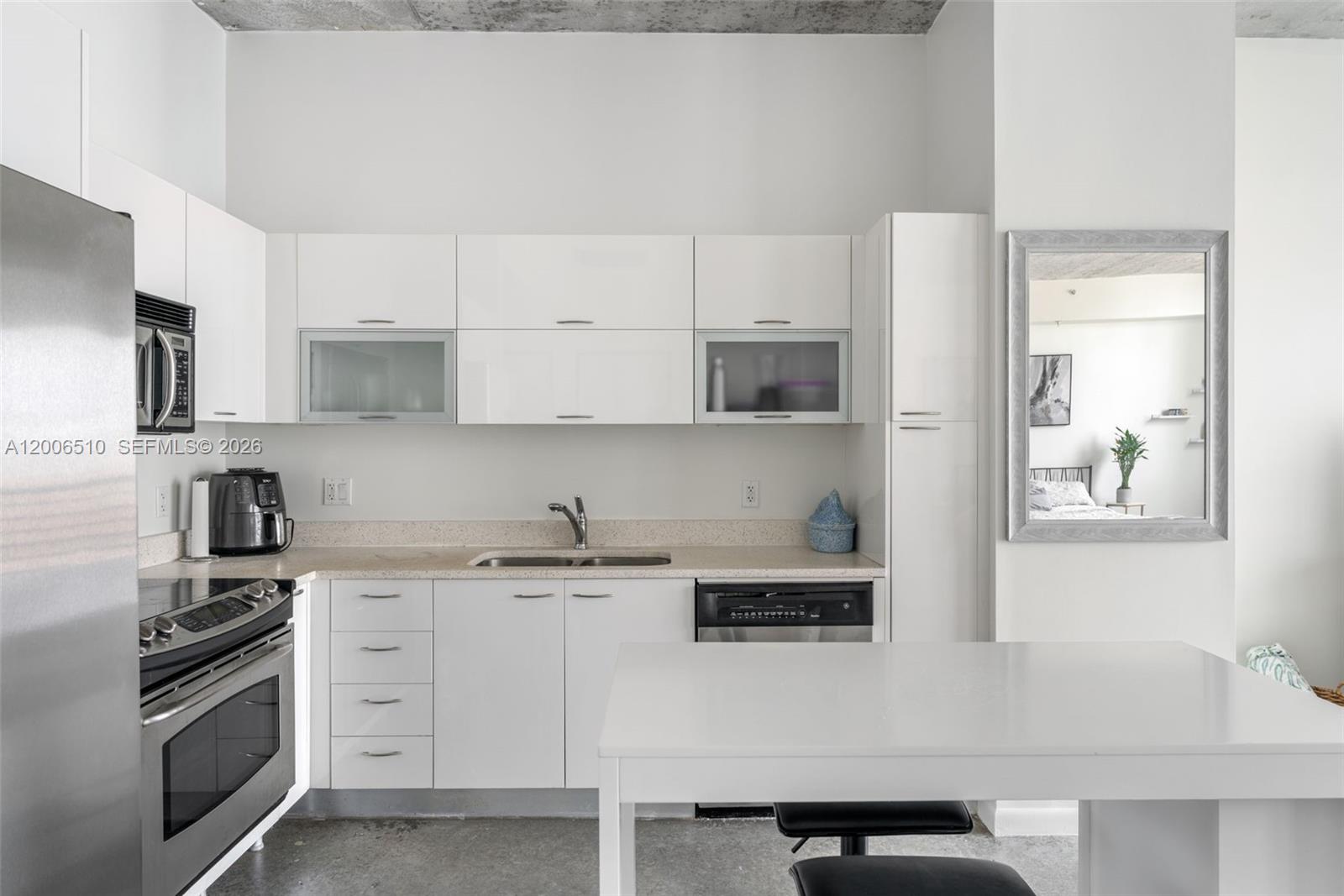 133 NE 2nd Ave #1711, Miami FL 33132