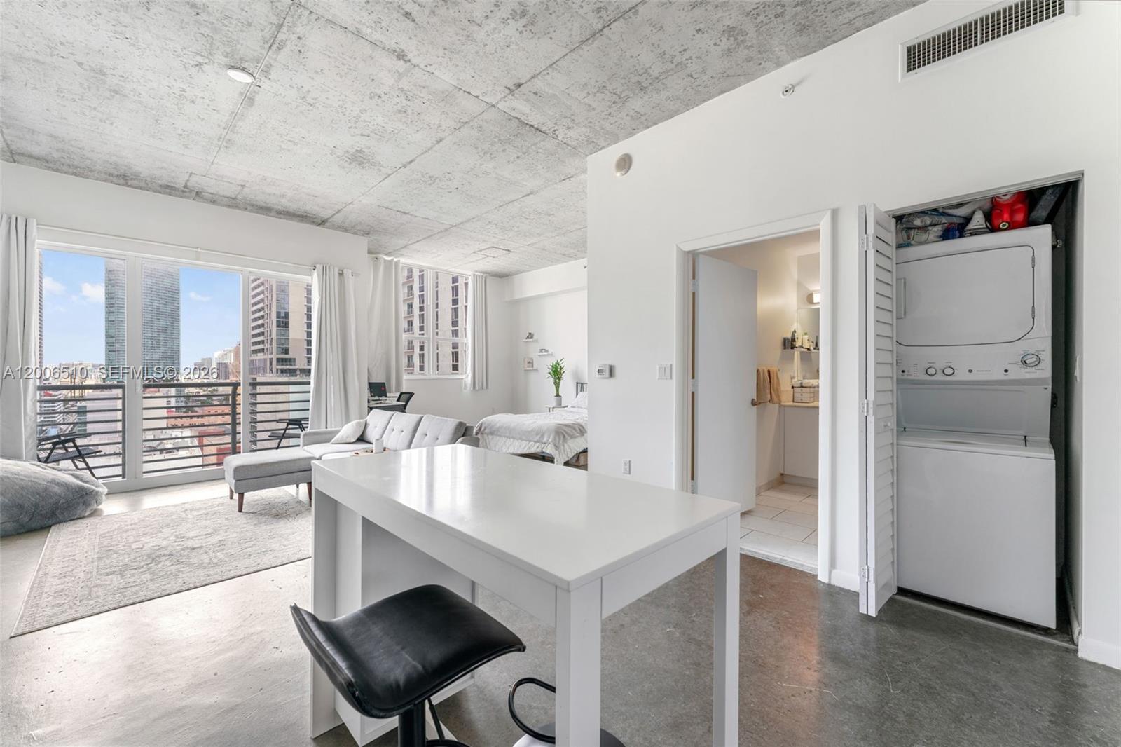 133 NE 2nd Ave #1711, Miami FL 33132