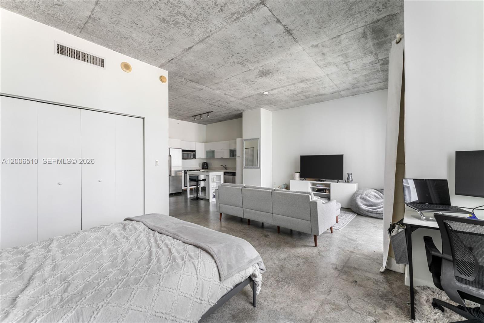 133 NE 2nd Ave #1711, Miami FL 33132