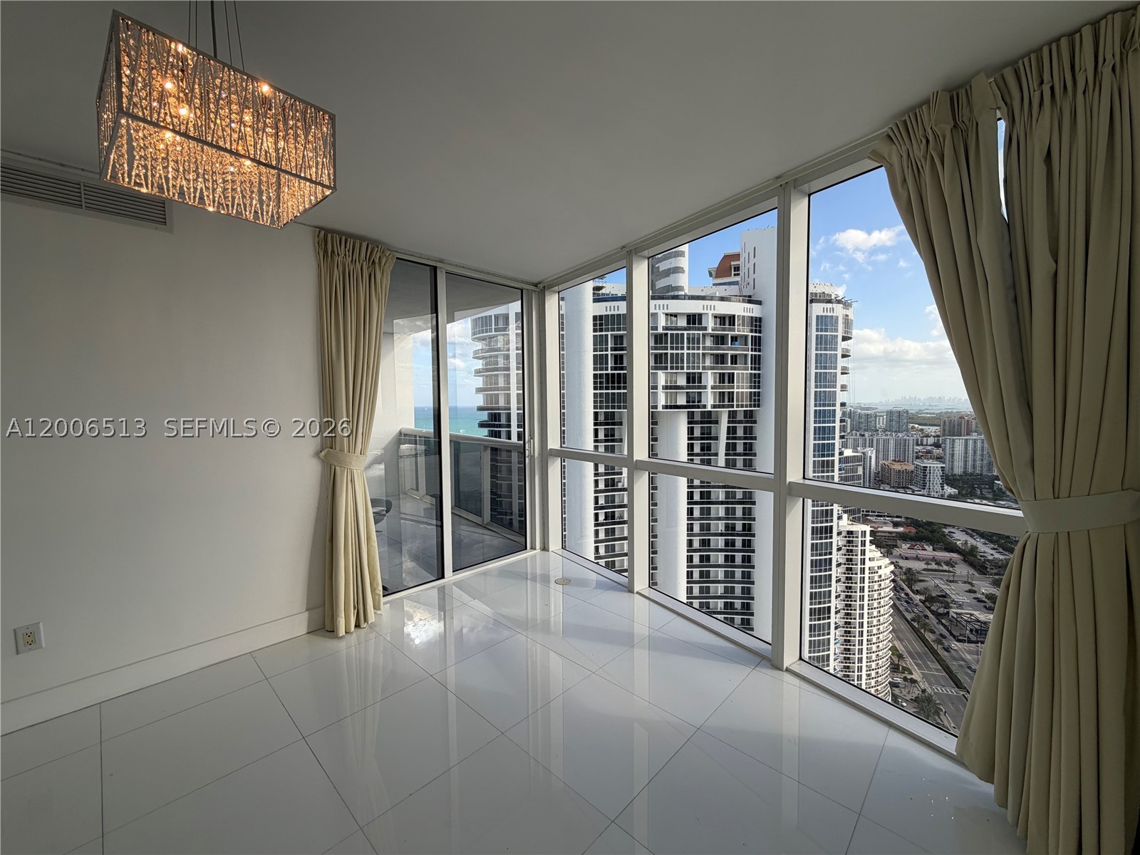 18201 Collins Ave #5105, Sunny Isles Beach FL 33160