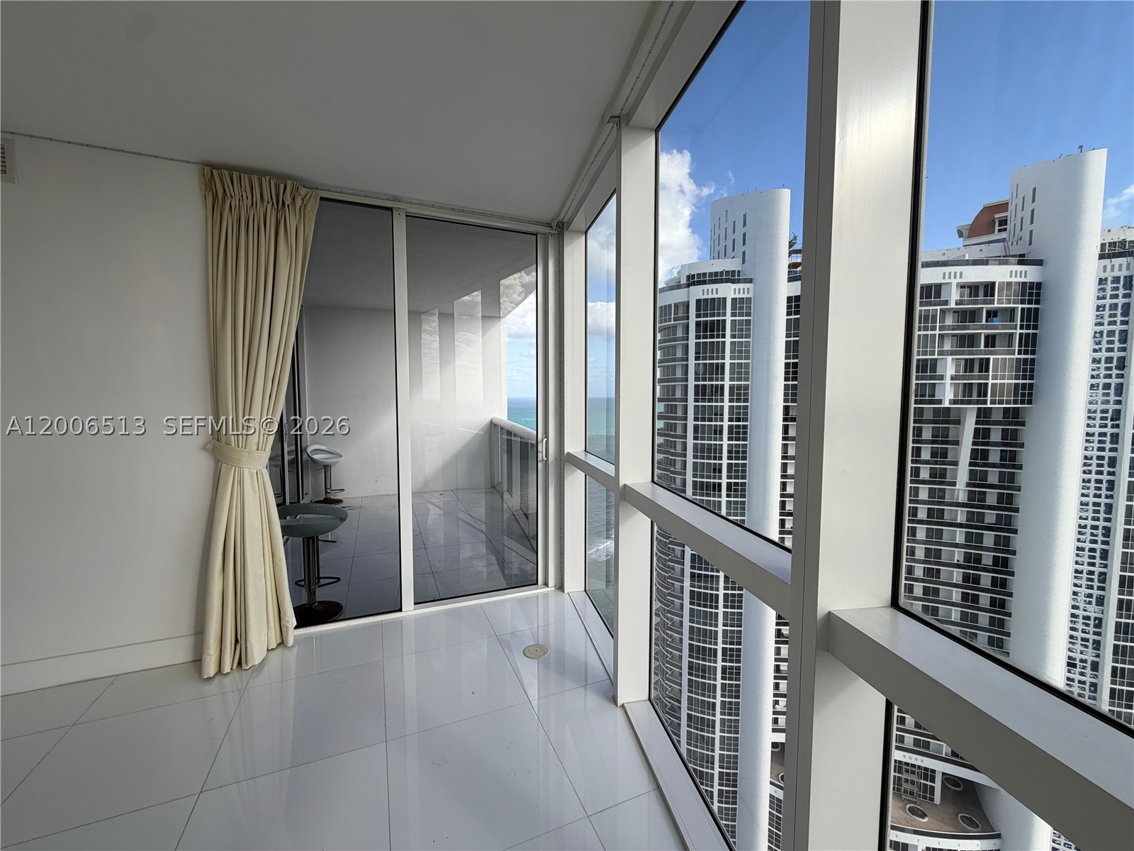 18201 Collins Ave #5105, Sunny Isles Beach FL 33160