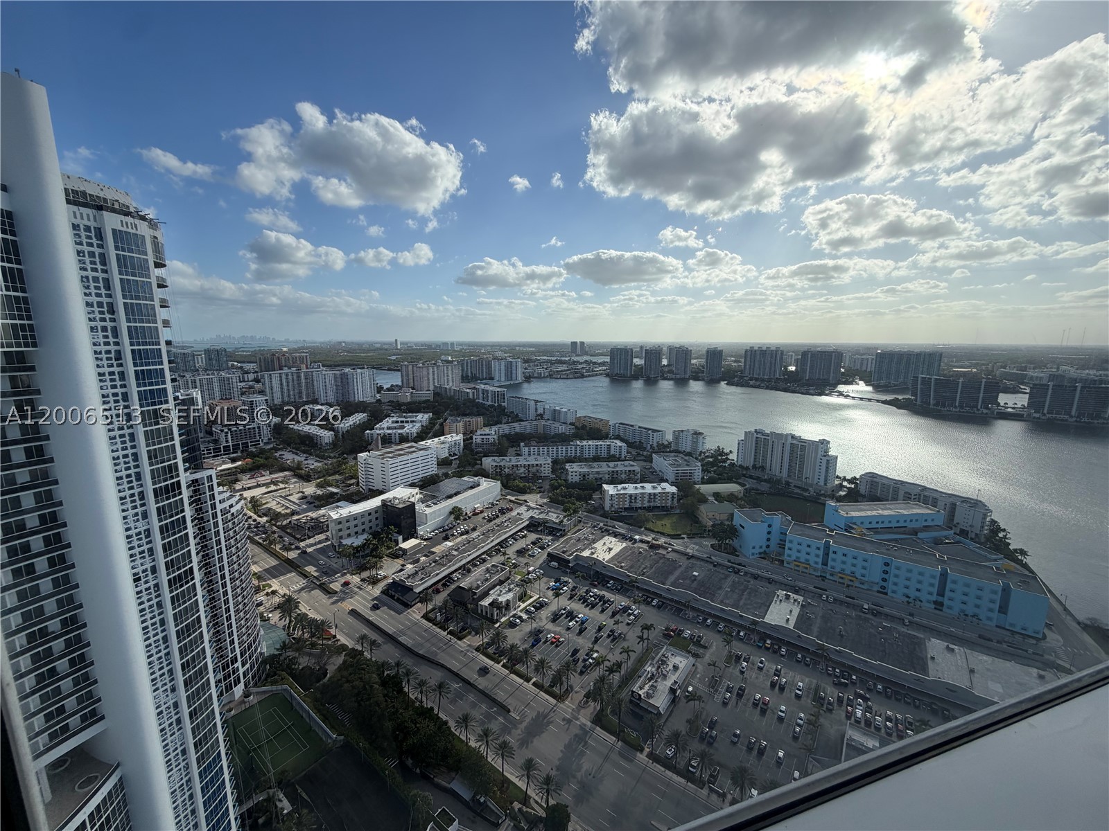 18201 Collins Ave #5105, Sunny Isles Beach FL 33160