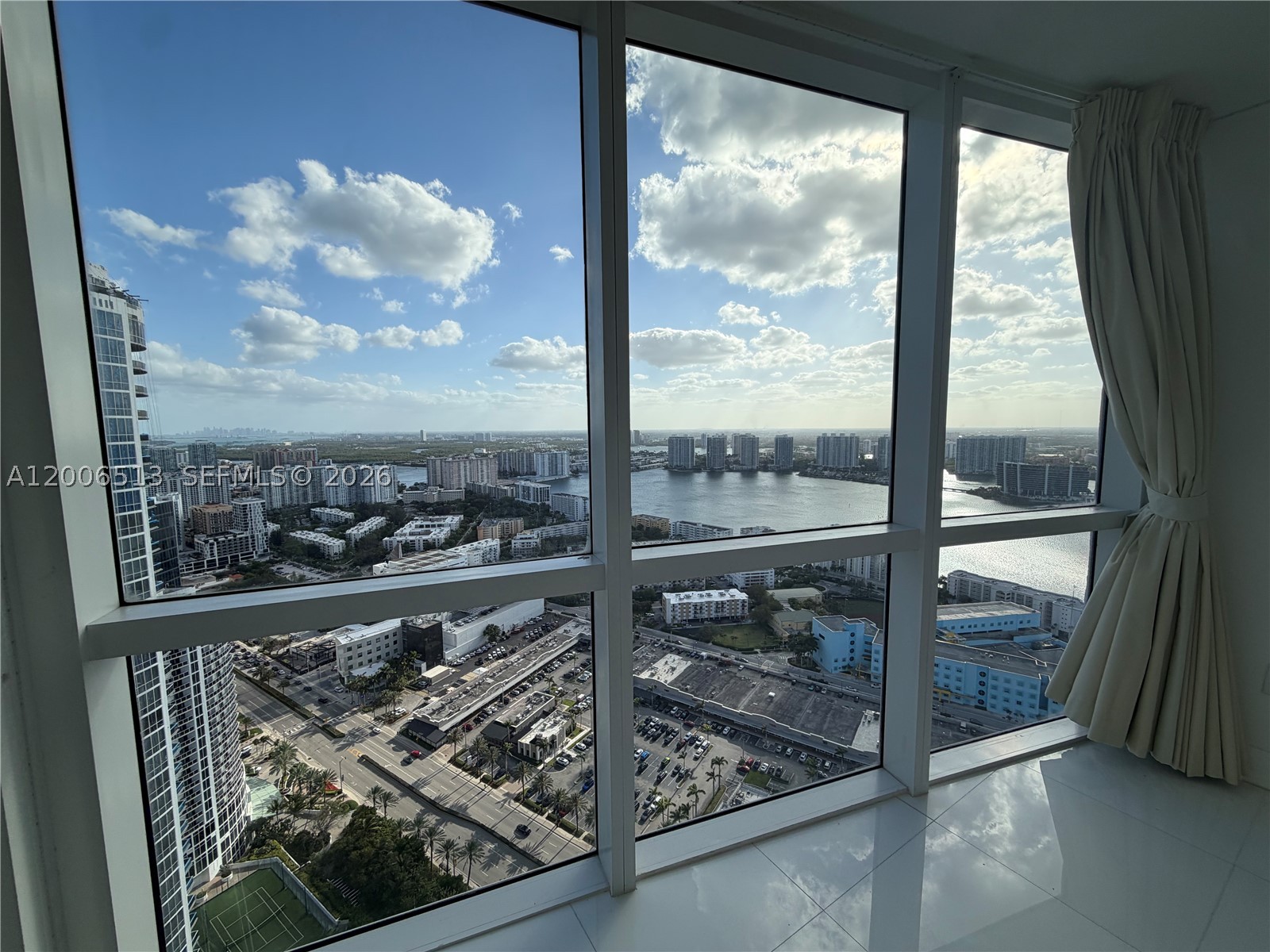 18201 Collins Ave #5105, Sunny Isles Beach FL 33160