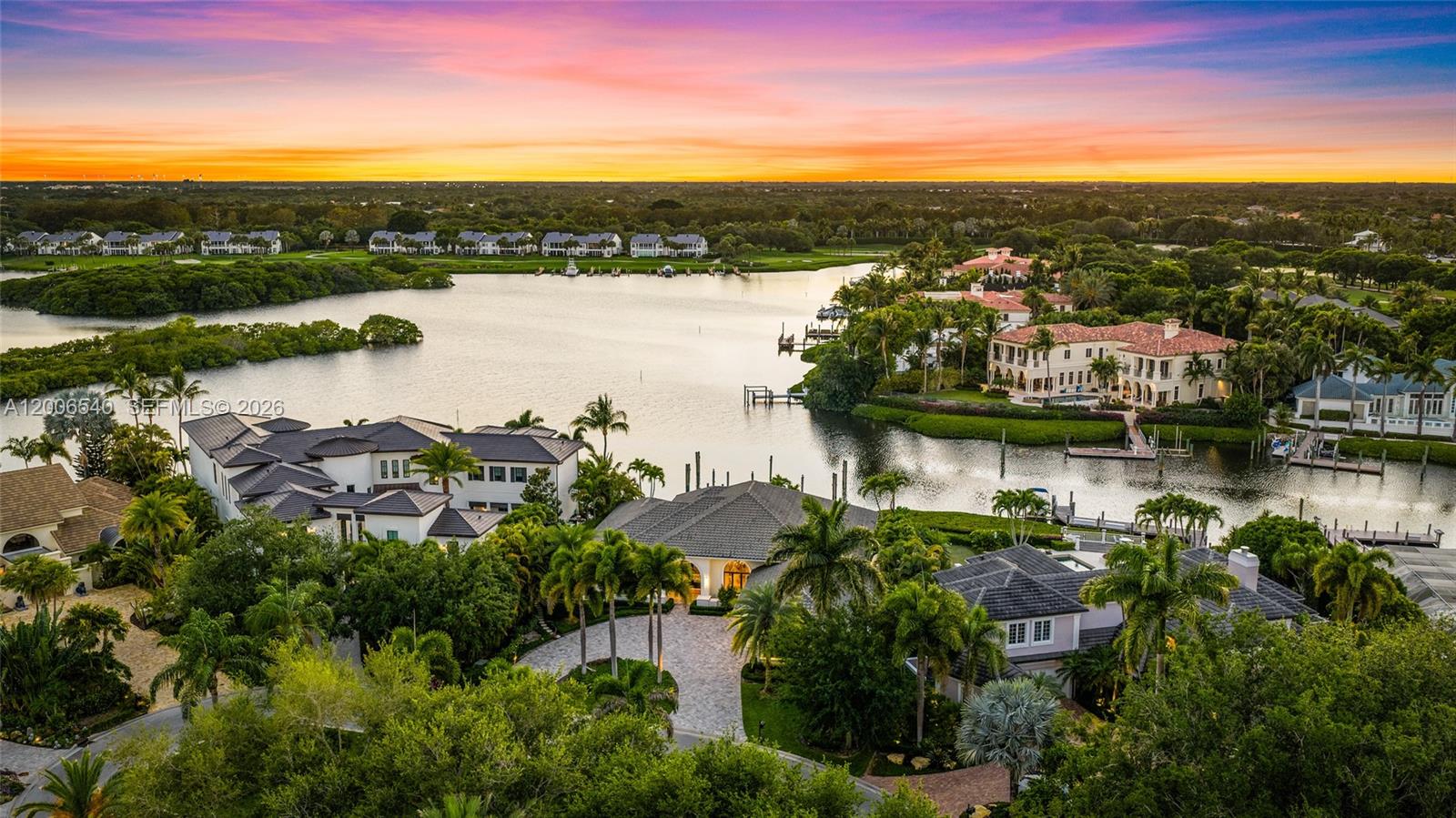 121 Commodore Dr, Jupiter FL 33477