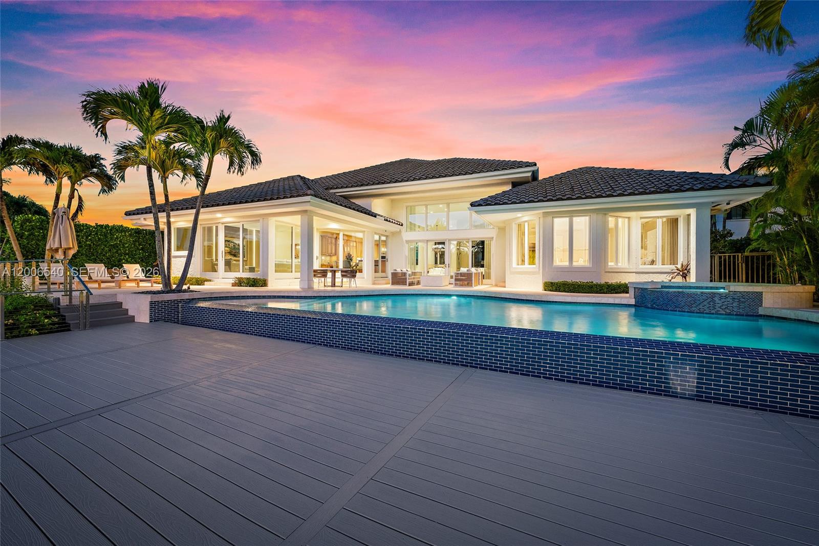 121 Commodore Dr, Jupiter FL 33477