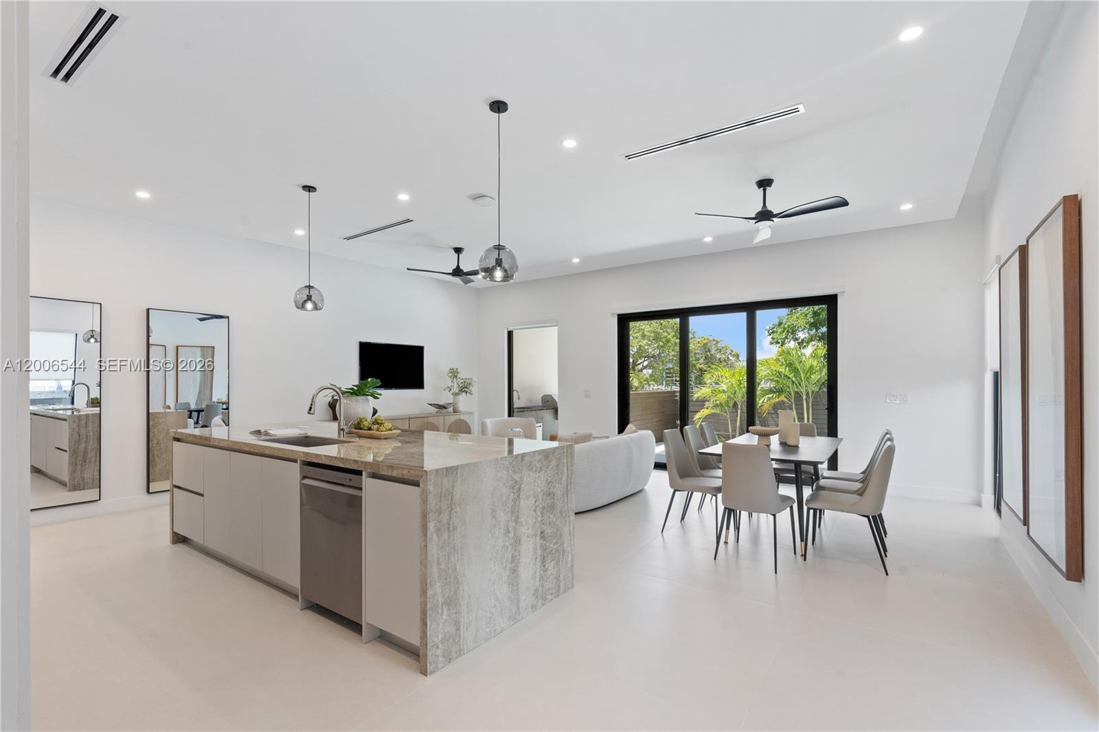 1321 NE 13th Ave, Fort Lauderdale FL 33304