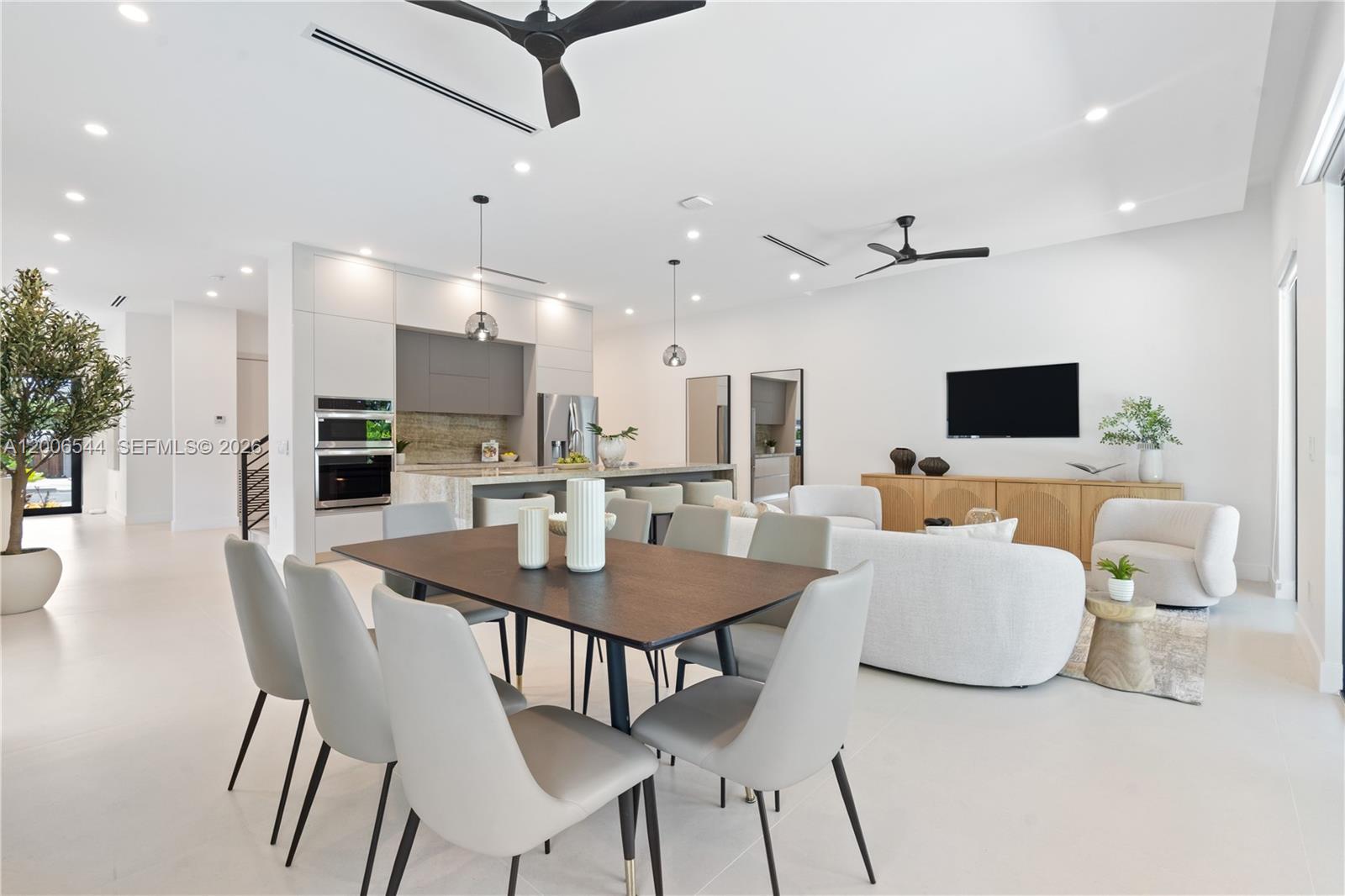 1321 NE 13th Ave, Fort Lauderdale FL 33304