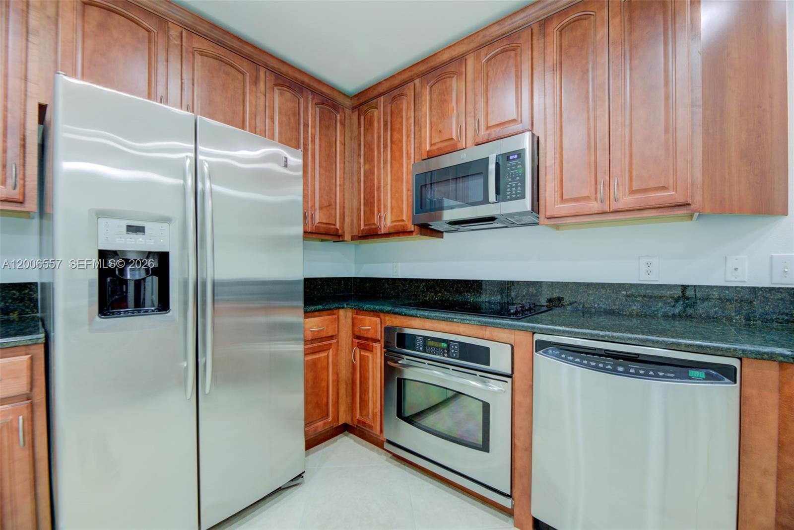 16101 Emerald Estates Dr #250, Weston FL 33331