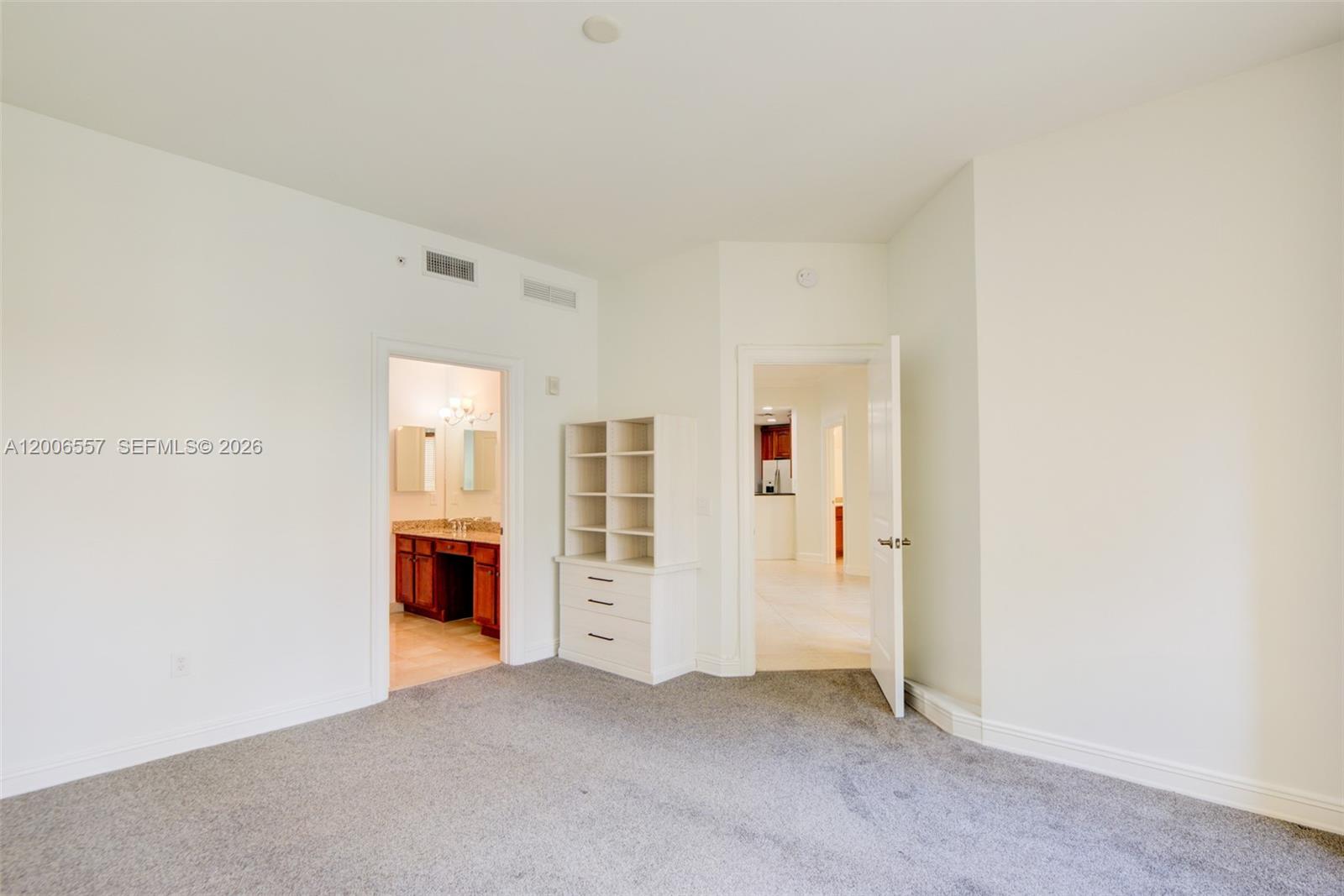 16101 Emerald Estates Dr #250, Weston FL 33331