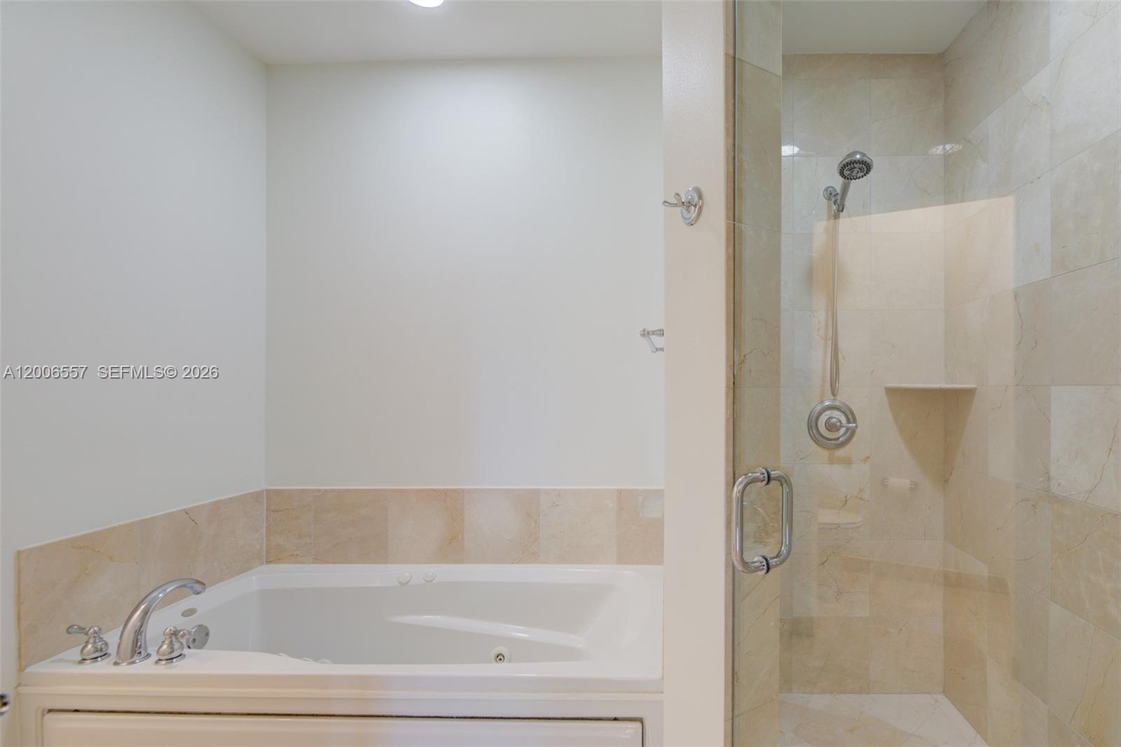 16101 Emerald Estates Dr #250, Weston FL 33331