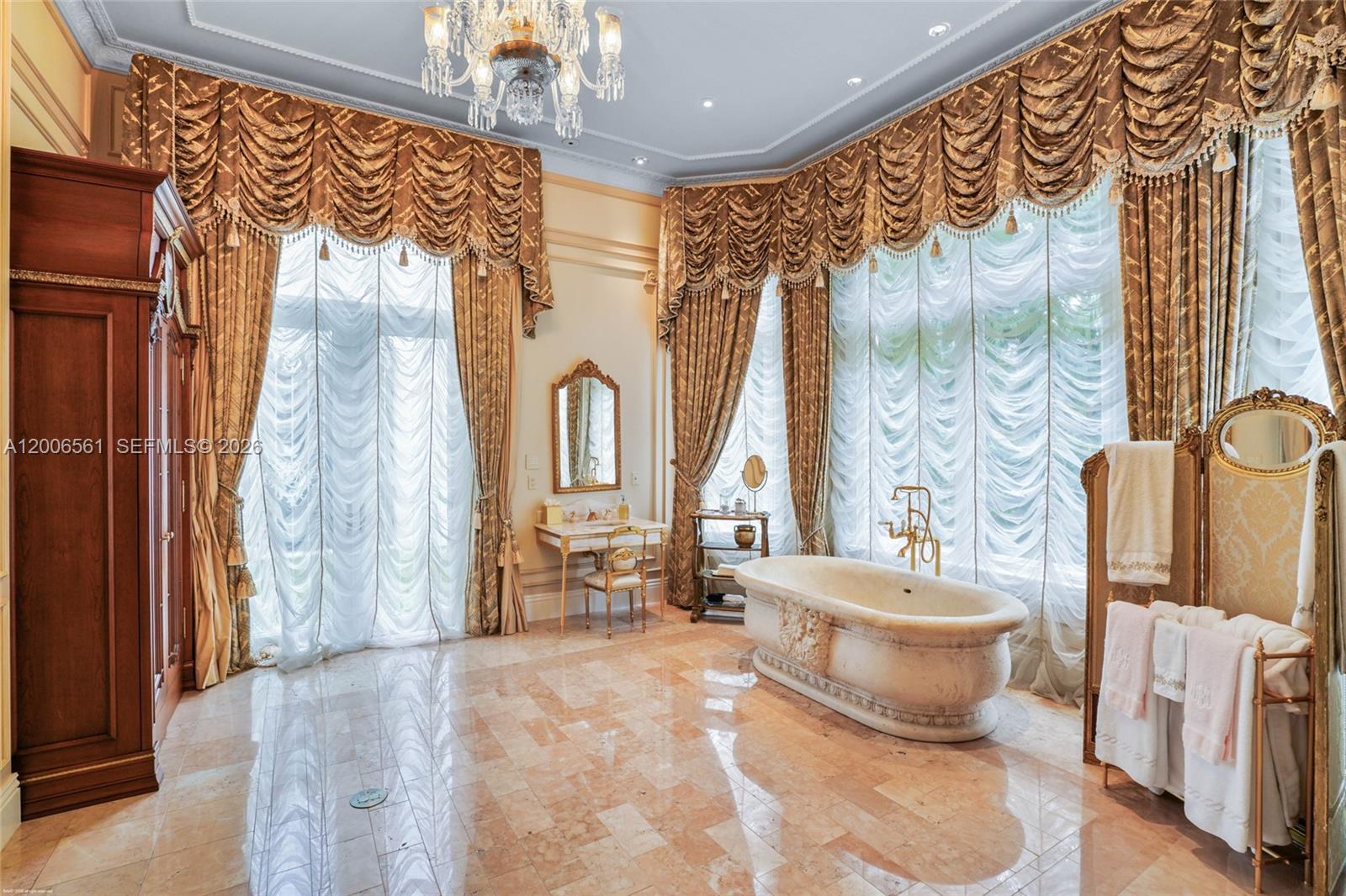 370 Eagle Dr, Jupiter FL 33477